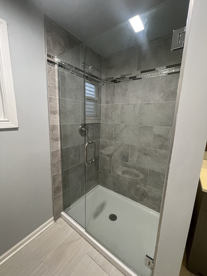 1932 W 22nd Place Property Photo 25
