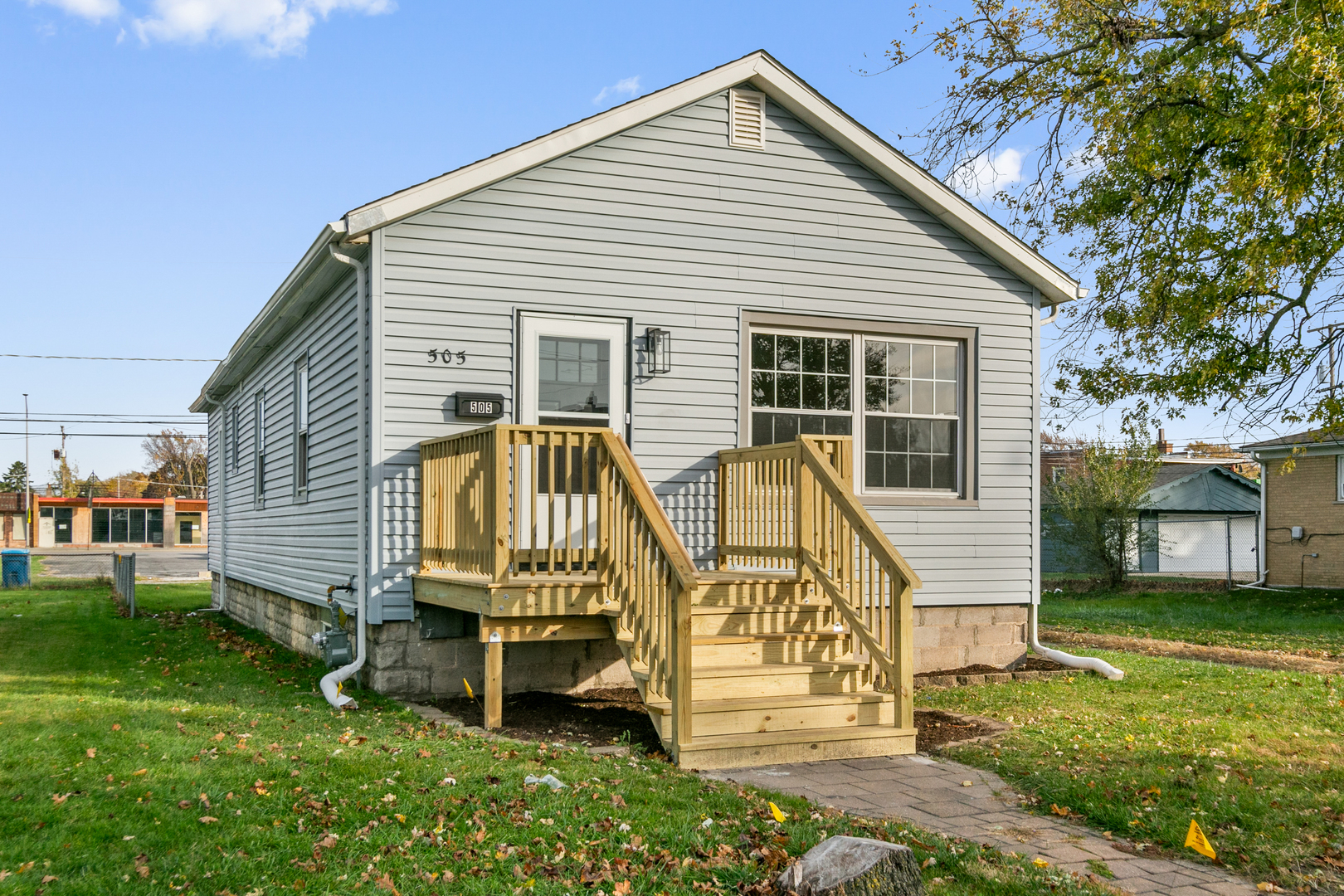 505 Greenbay Avenue Property Photo