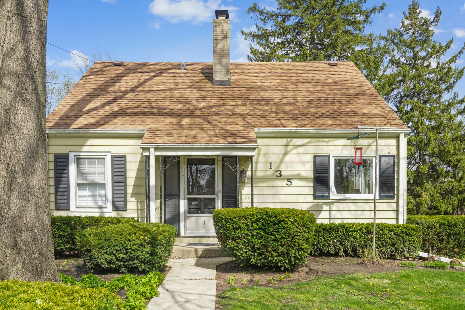 135 Harvey Avenue Property Photo