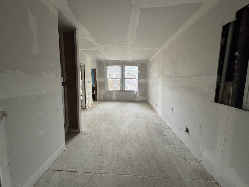 1830 N St Louis Ave Property Photo 14