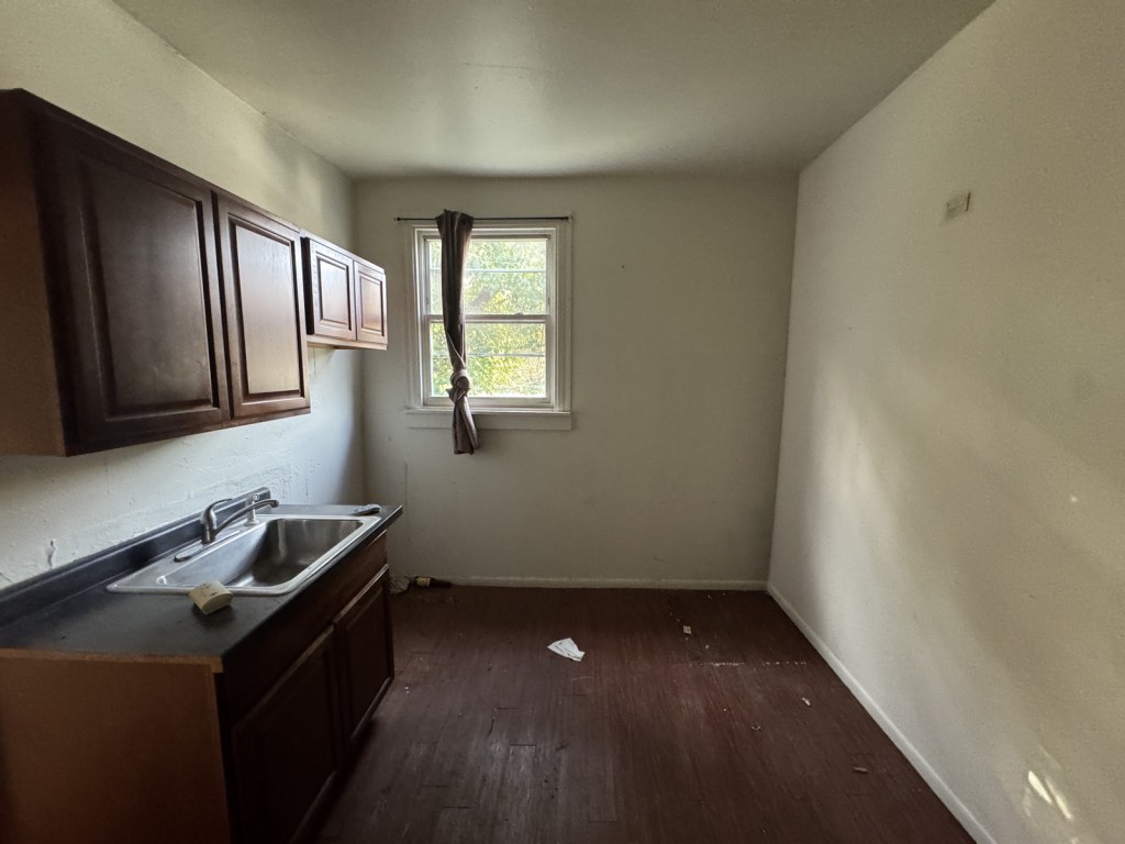 1830 N St Louis Ave Property Photo 18