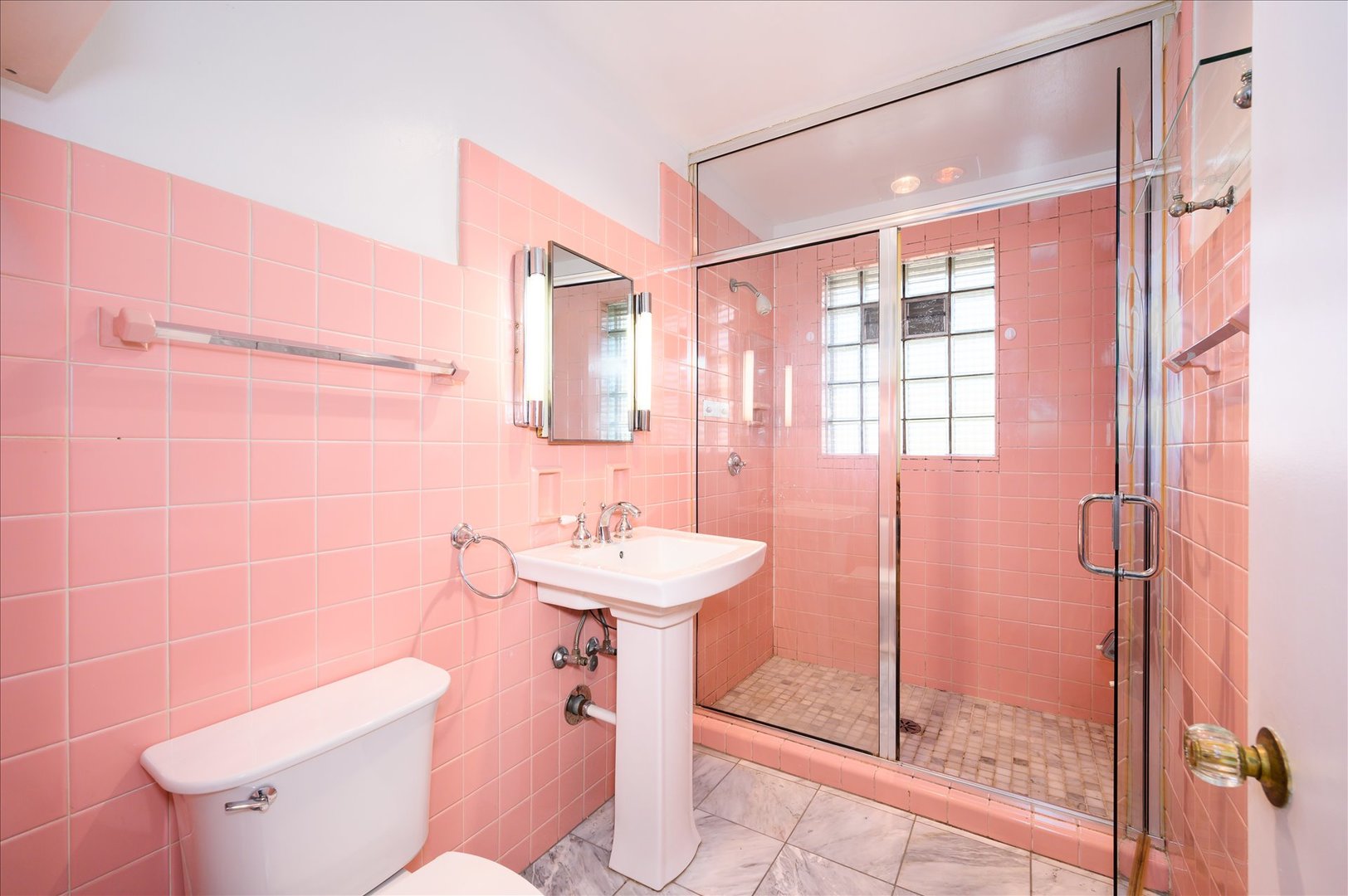 1800 S Austin Boulevard Property Photo 8