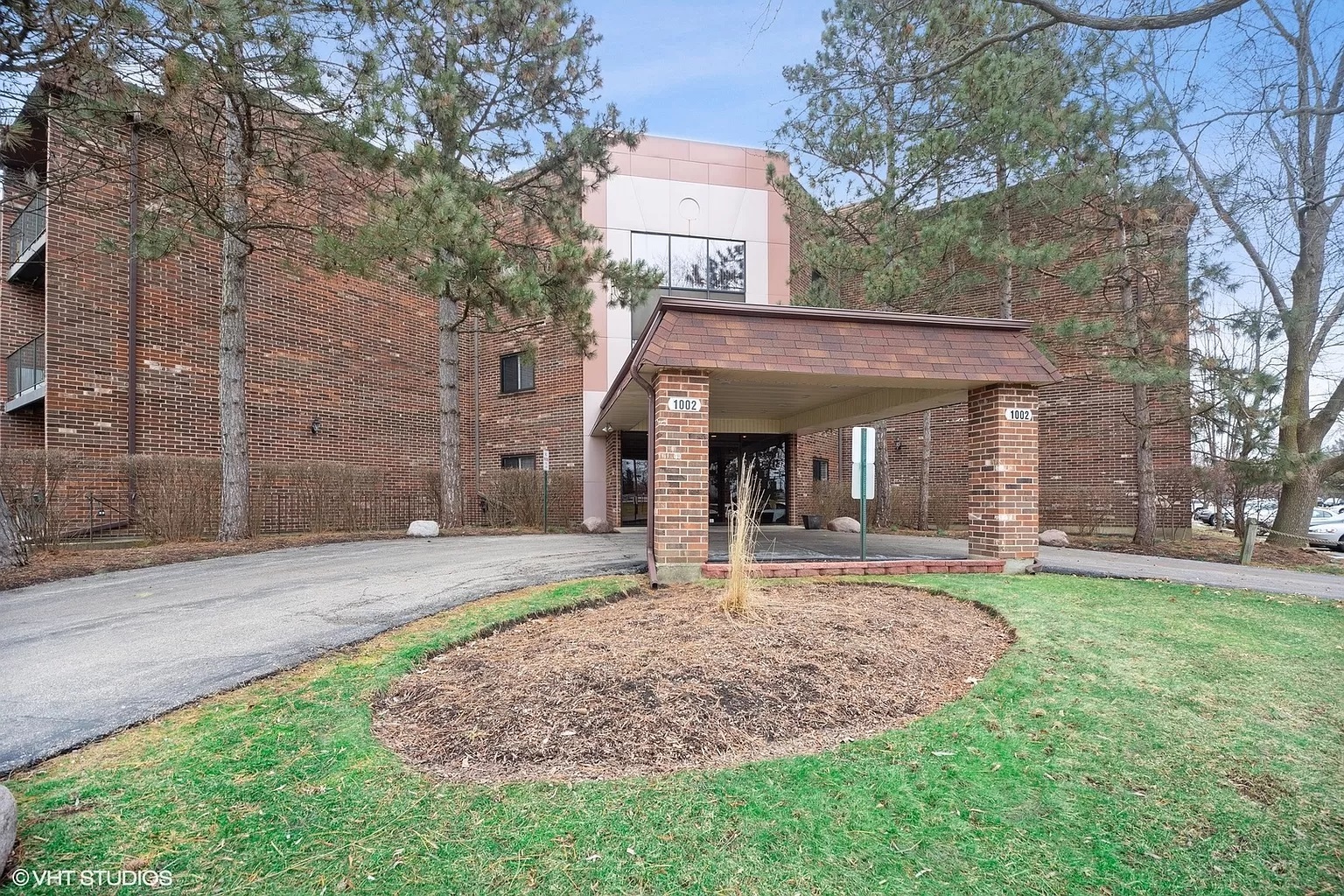 1112 Castilian Ct Property Photo