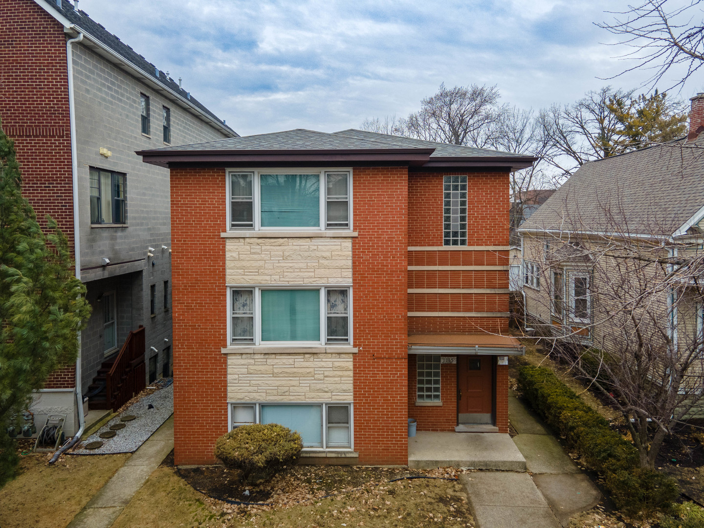 1135 S Oak Park Avenue Property Photo