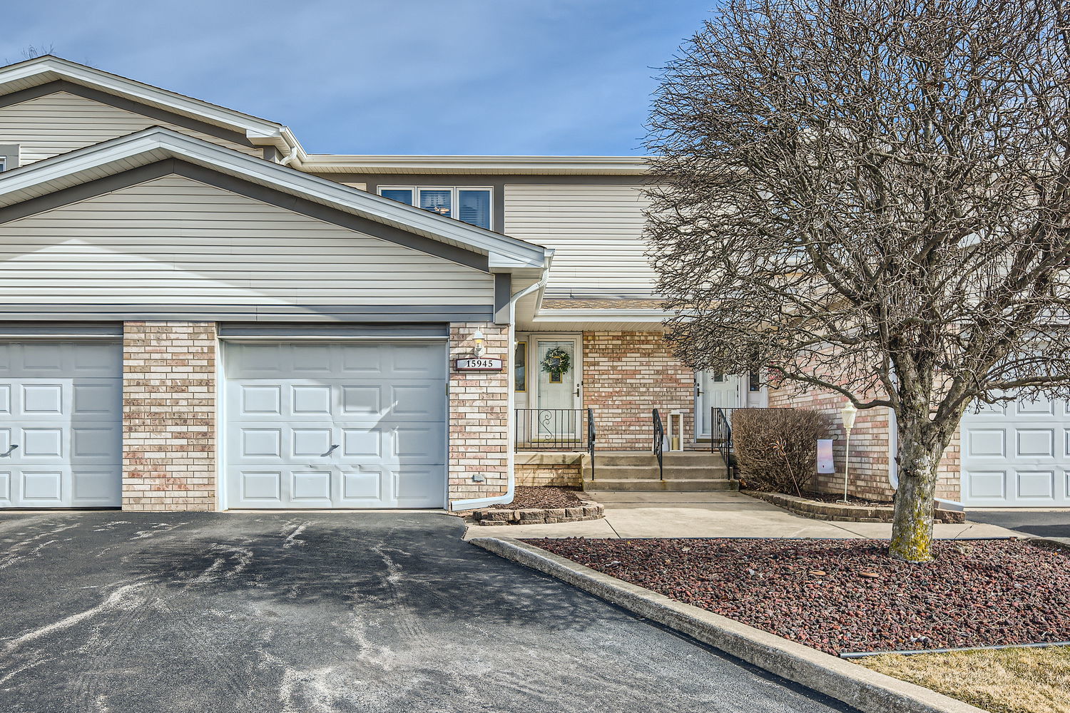 15945 Blackwater Ct Property Photo