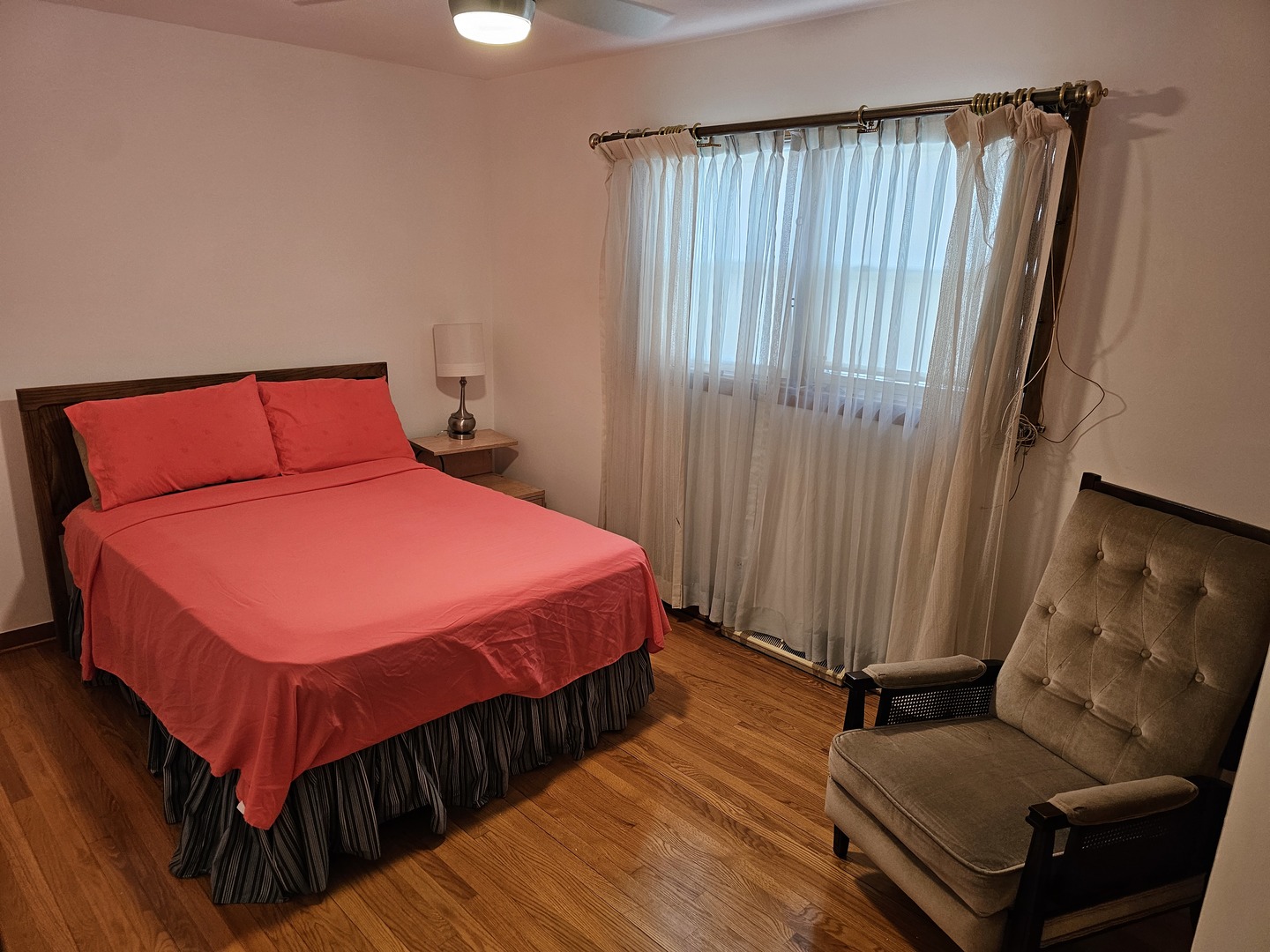 8605 S Calumet Avenue Property Photo 7