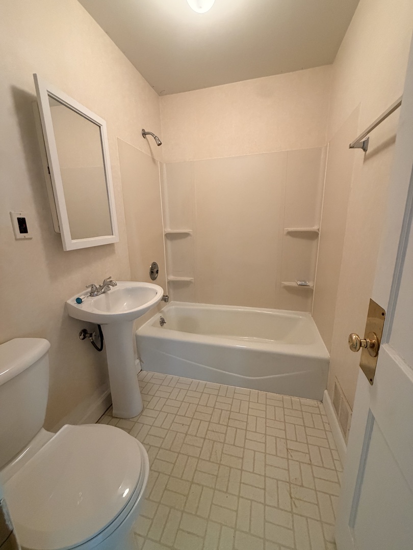 1111 Sherman Avenue Property Photo 6