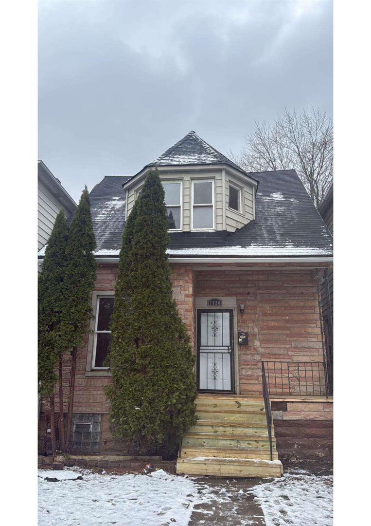 7726 S Maryland Ave Property Photo
