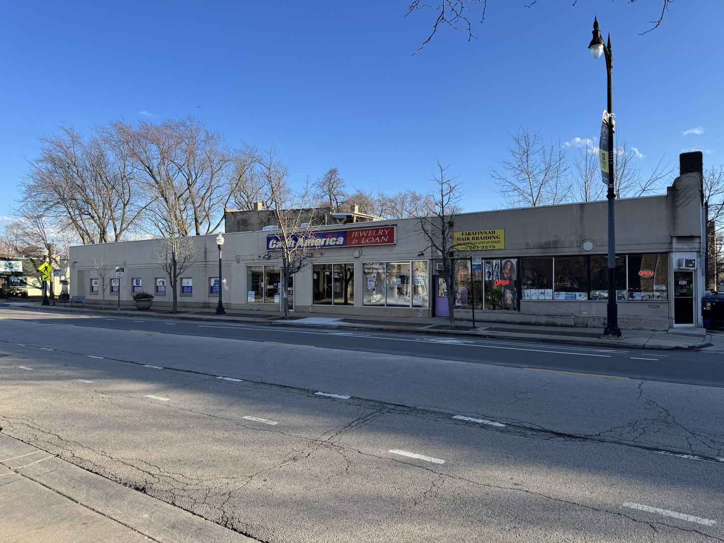 1901 W Howard Street Property Photo 1