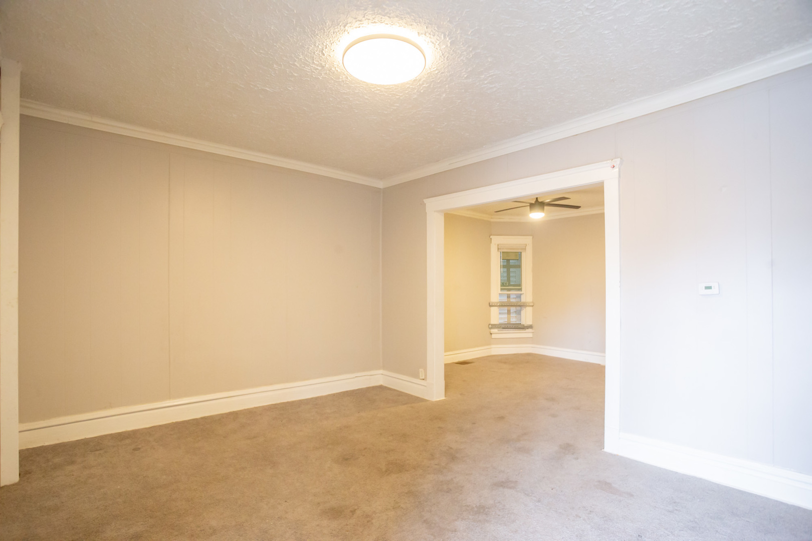 820 E 89th Place Property Photo 3