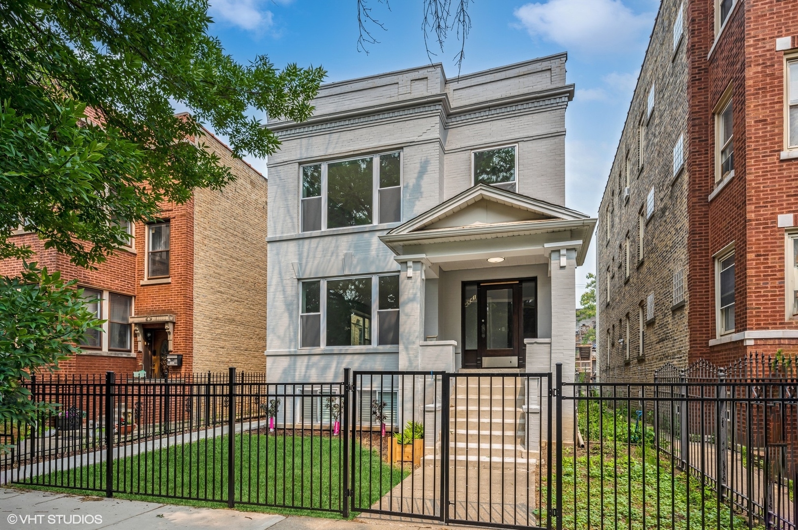 4641 N Monticello Ave Property Photo