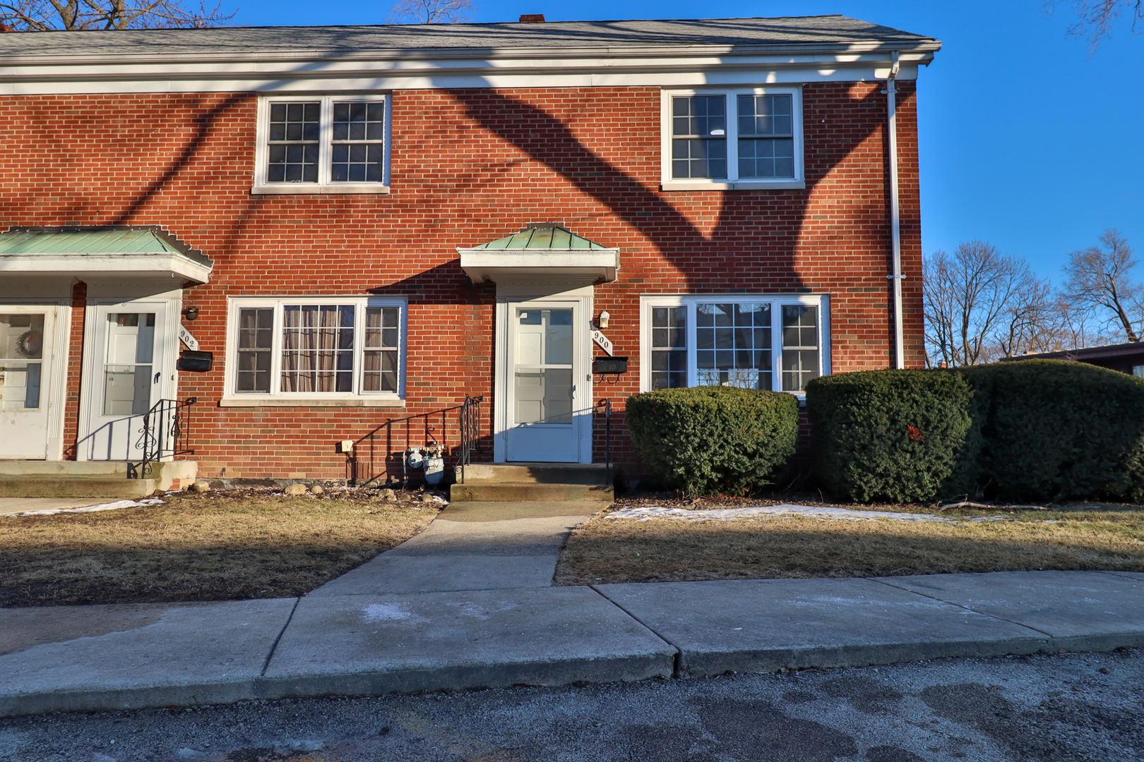 900 N Prairie Ave Property Photo