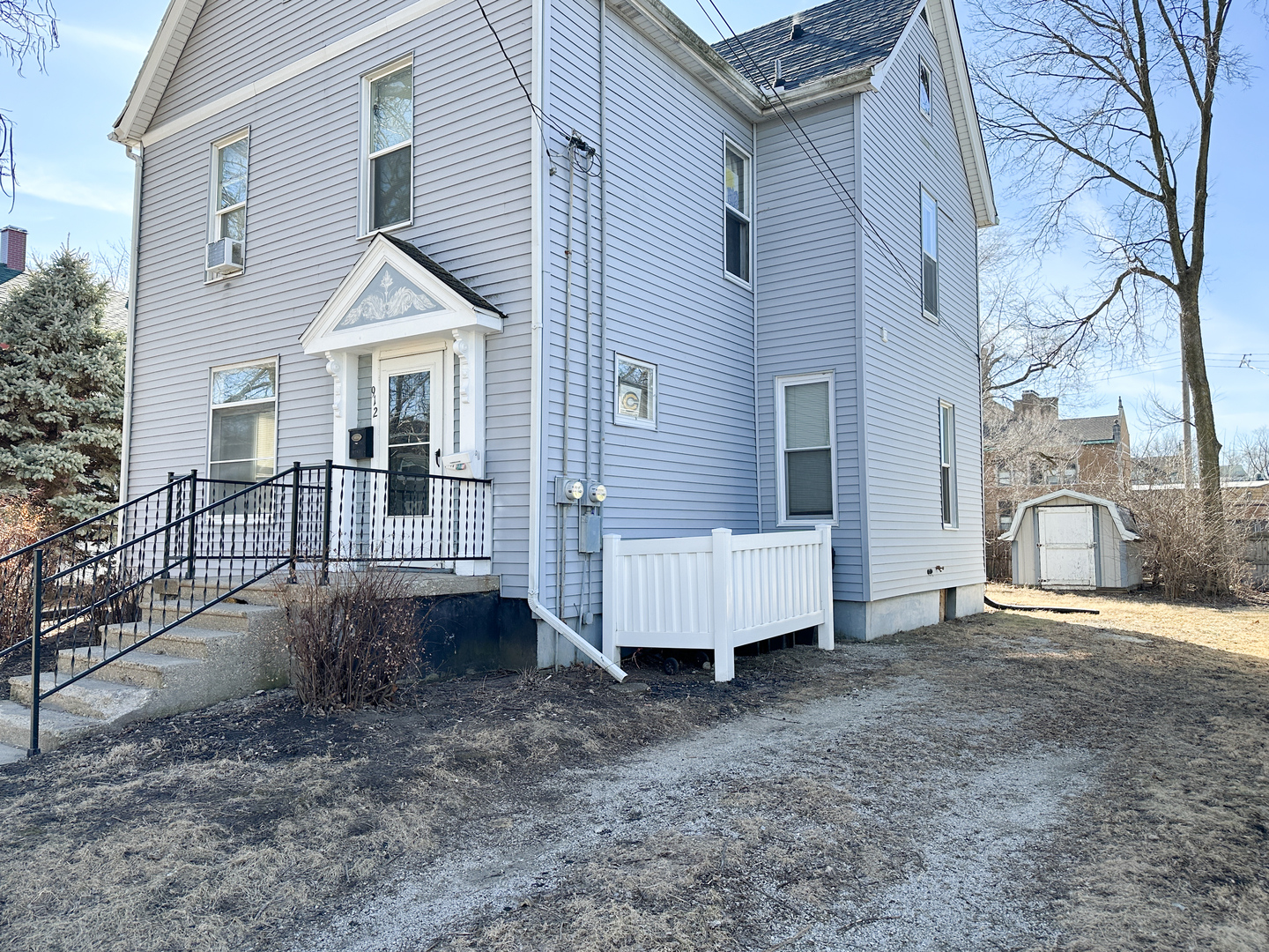 912 N Madison Street Property Photo 1