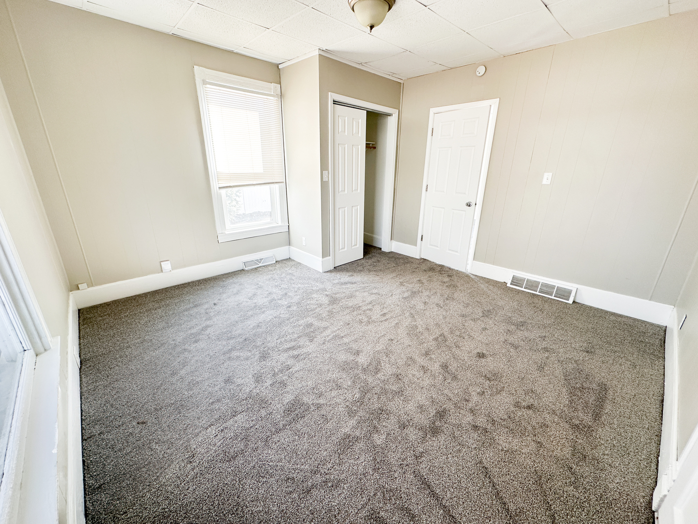 912 N Madison Street Property Photo 16