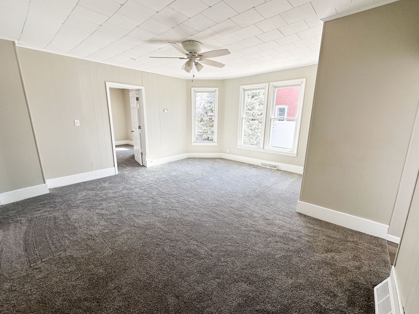 912 N Madison Street Property Photo 17