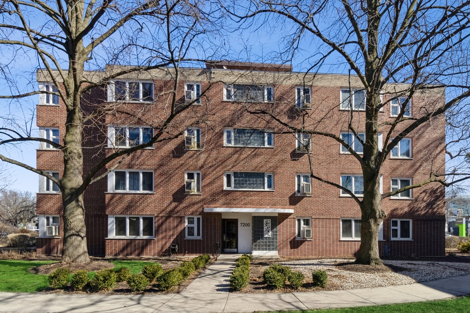 Oak Park & River Forest High Sch Real Estate Listings Main Image