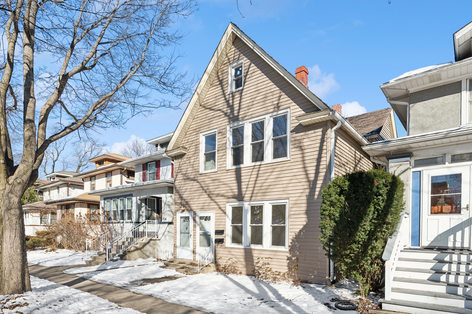 736 S Highland Avenue Property Photo