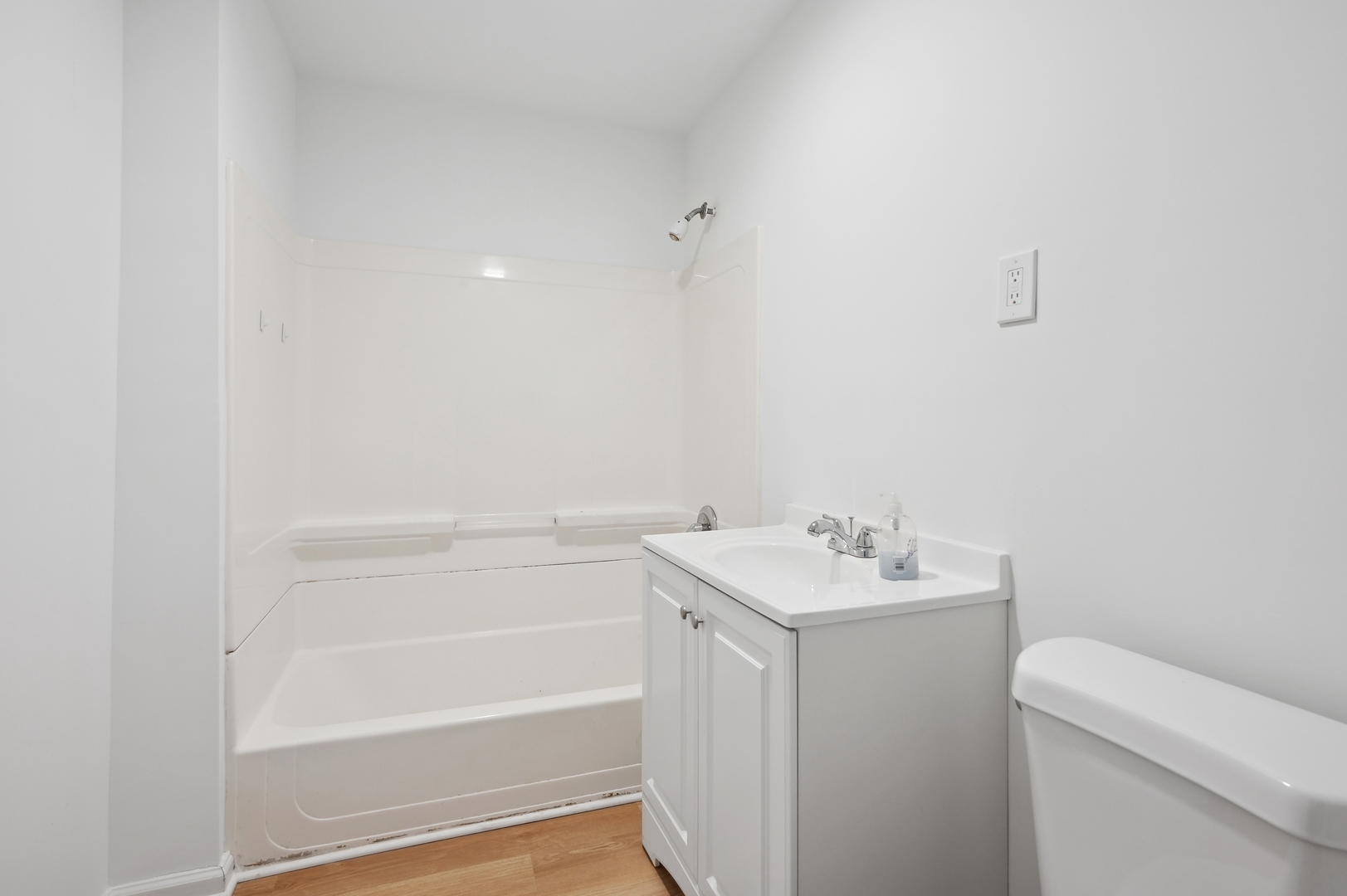 736 S Highland Avenue Property Photo 5