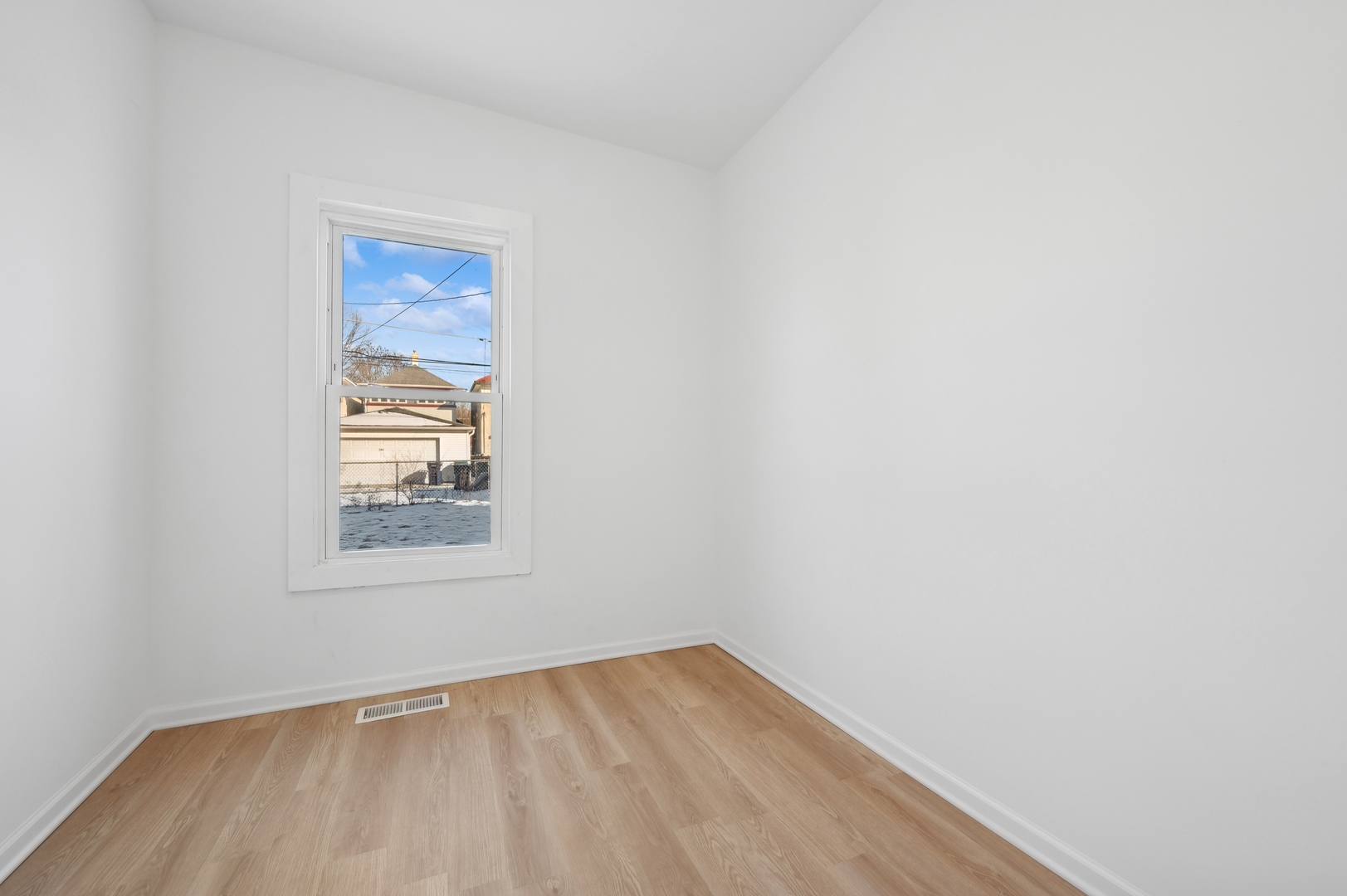 736 S Highland Avenue Property Photo 8
