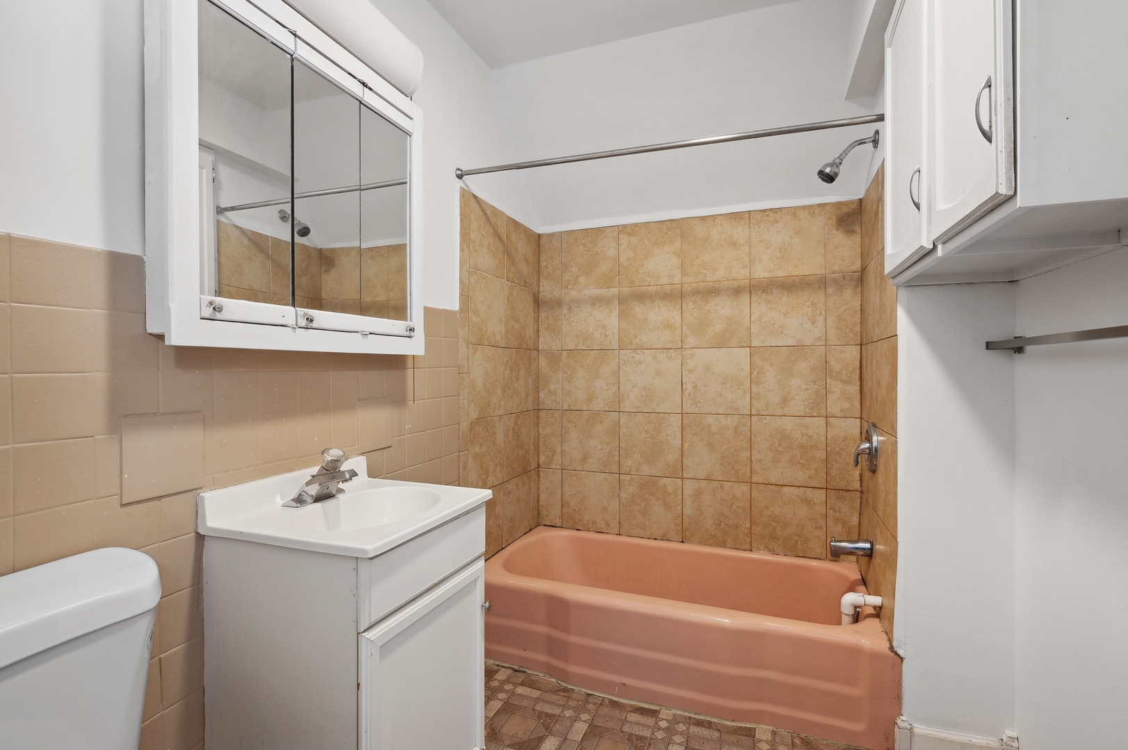 736 S Highland Avenue Property Photo 15