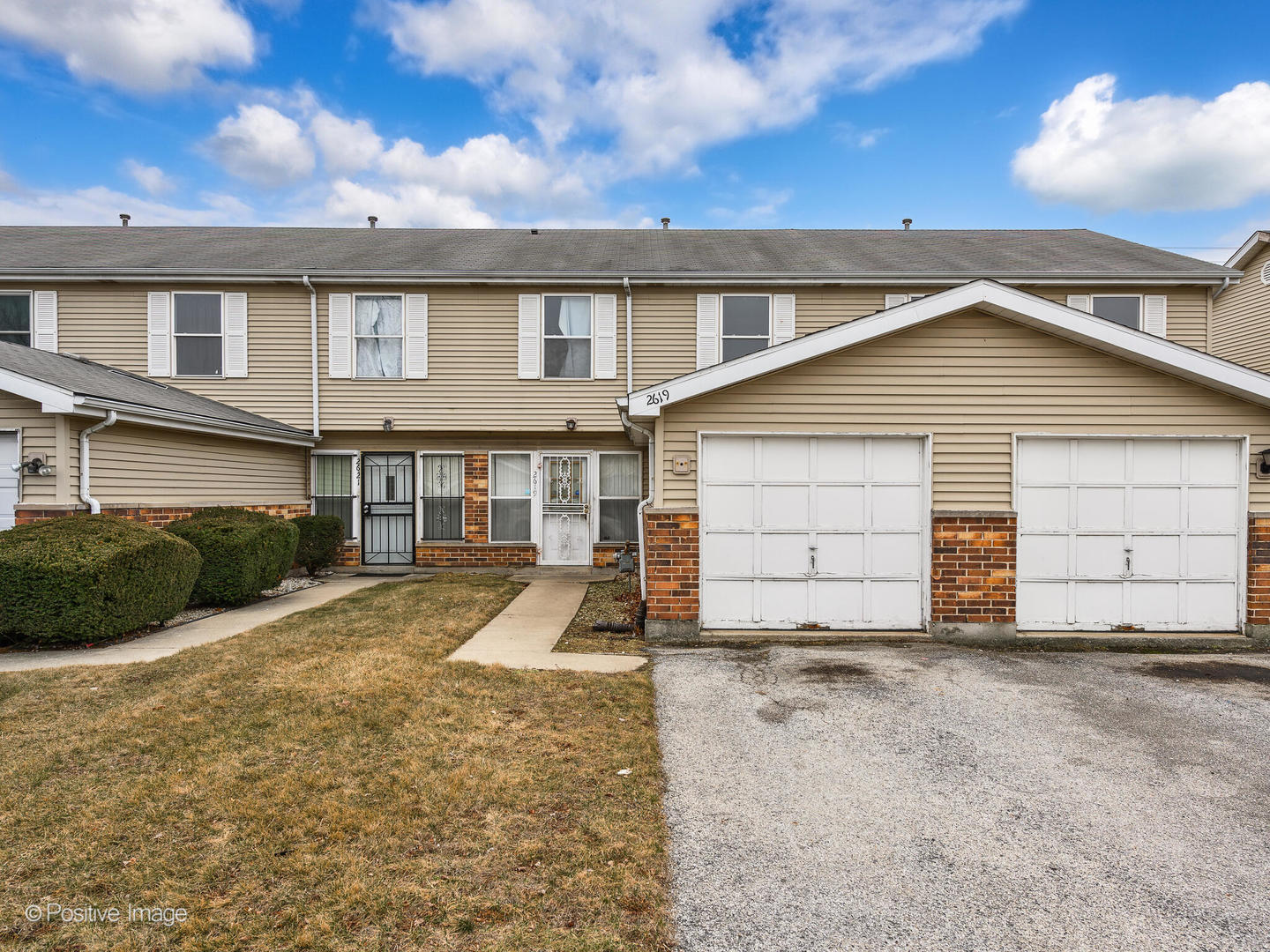 2619 E Martha Place Property Photo
