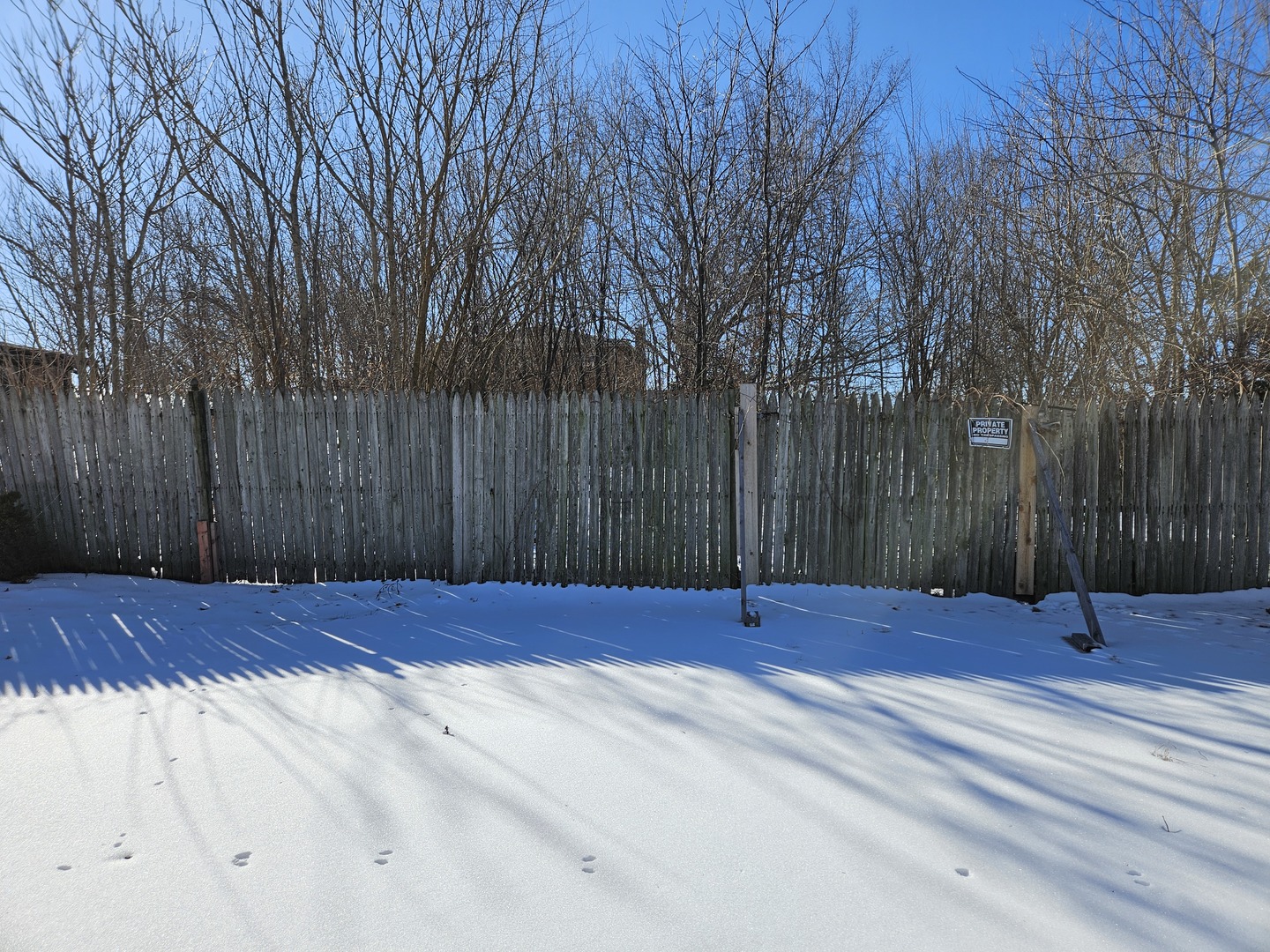 9118 S Cregier Avenue Property Photo