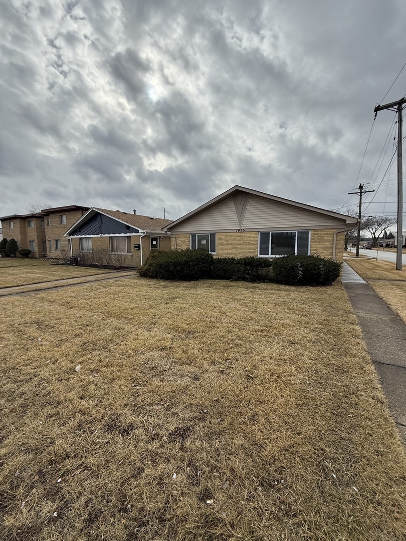 1475 Sibley Blvd Property Photo