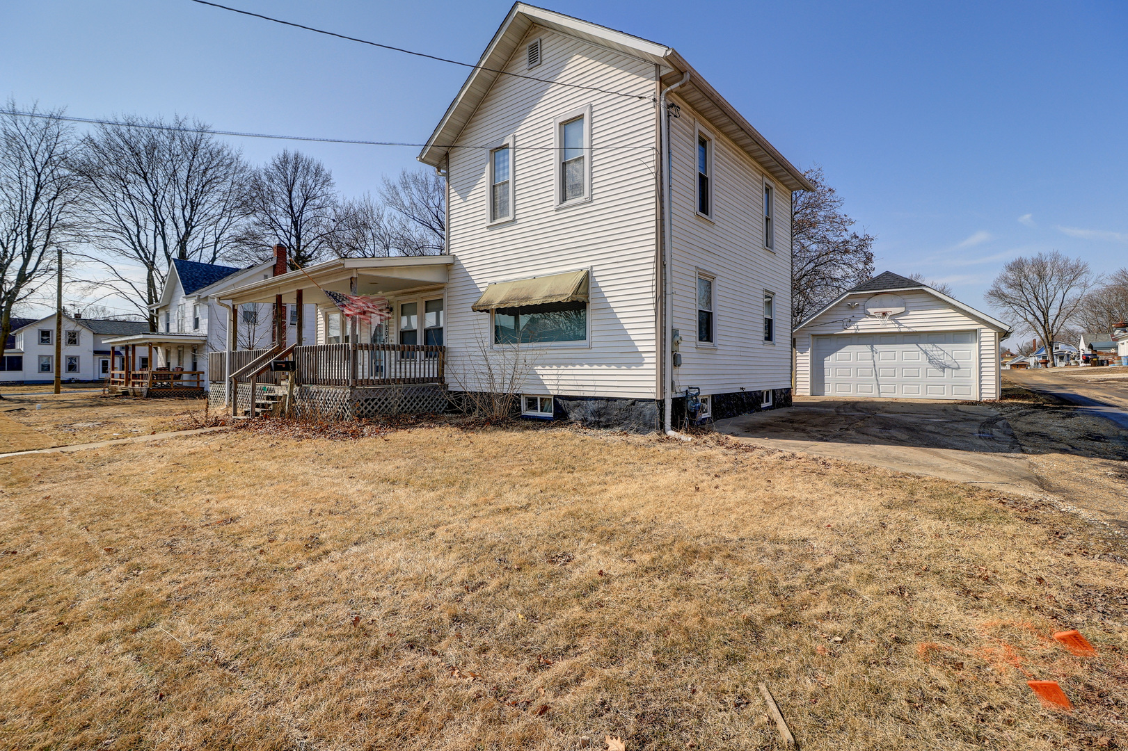 207 S Clinton Street Property Photo