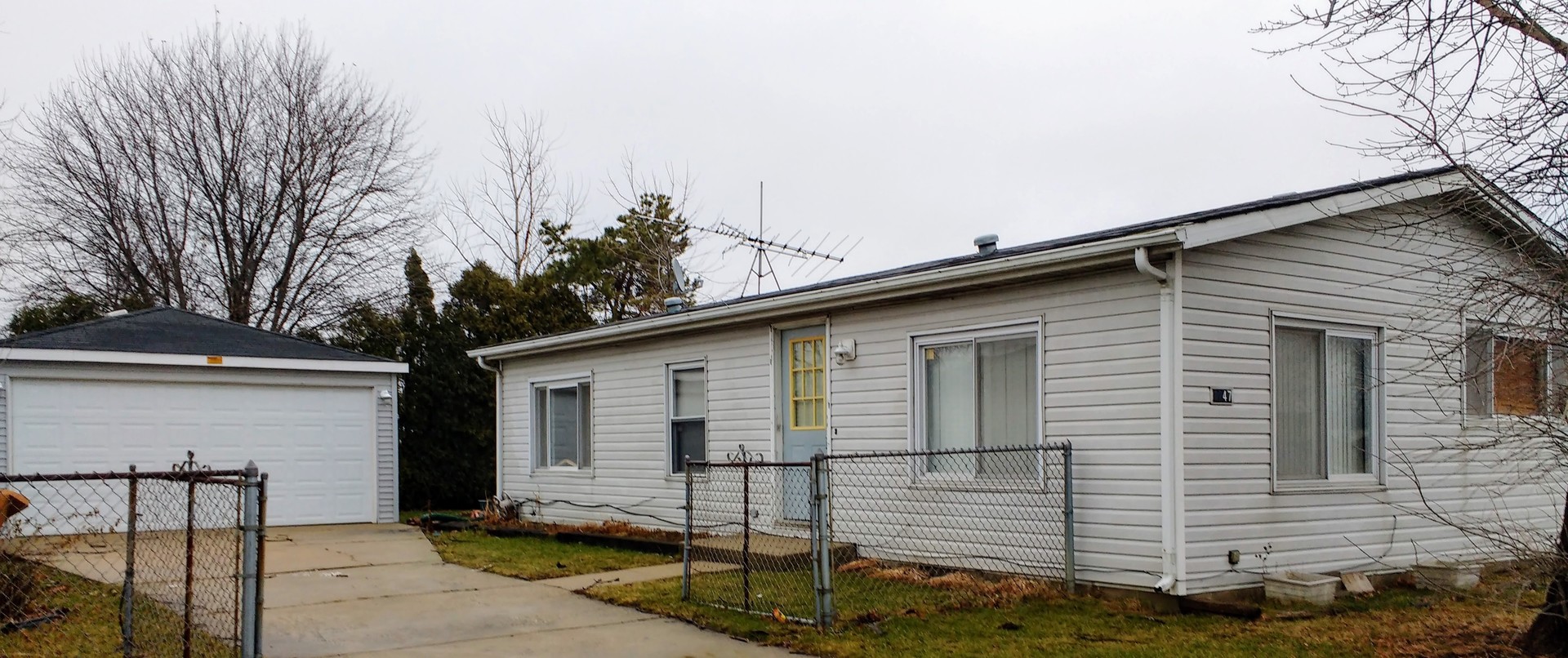 2247 Astor Street Property Photo