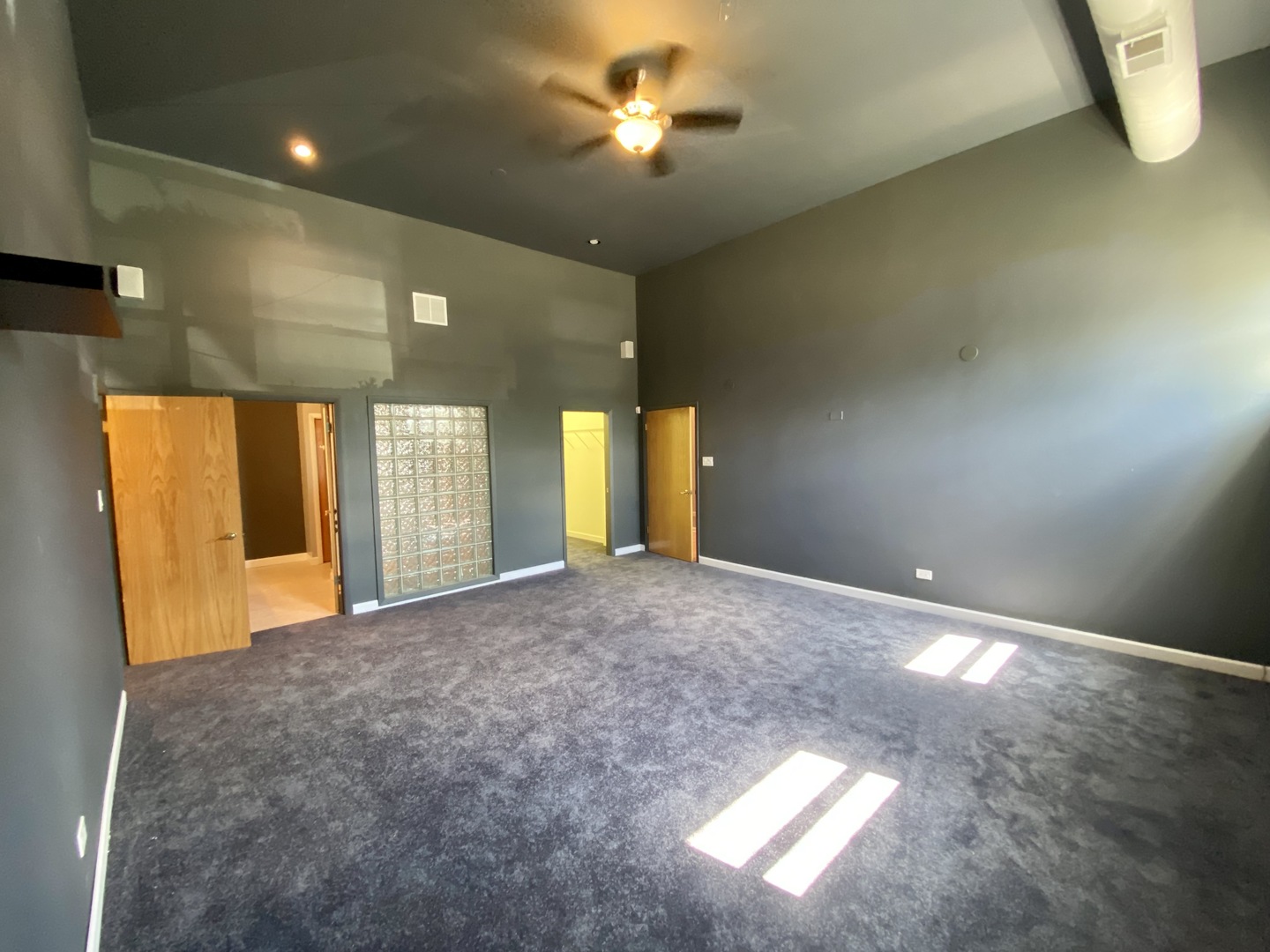 400 N Racine Avenue 101 Property Photo 20