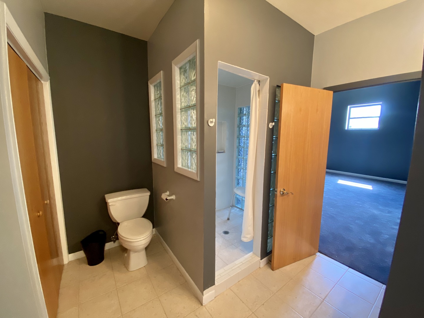 400 N Racine Avenue 101 Property Photo 23