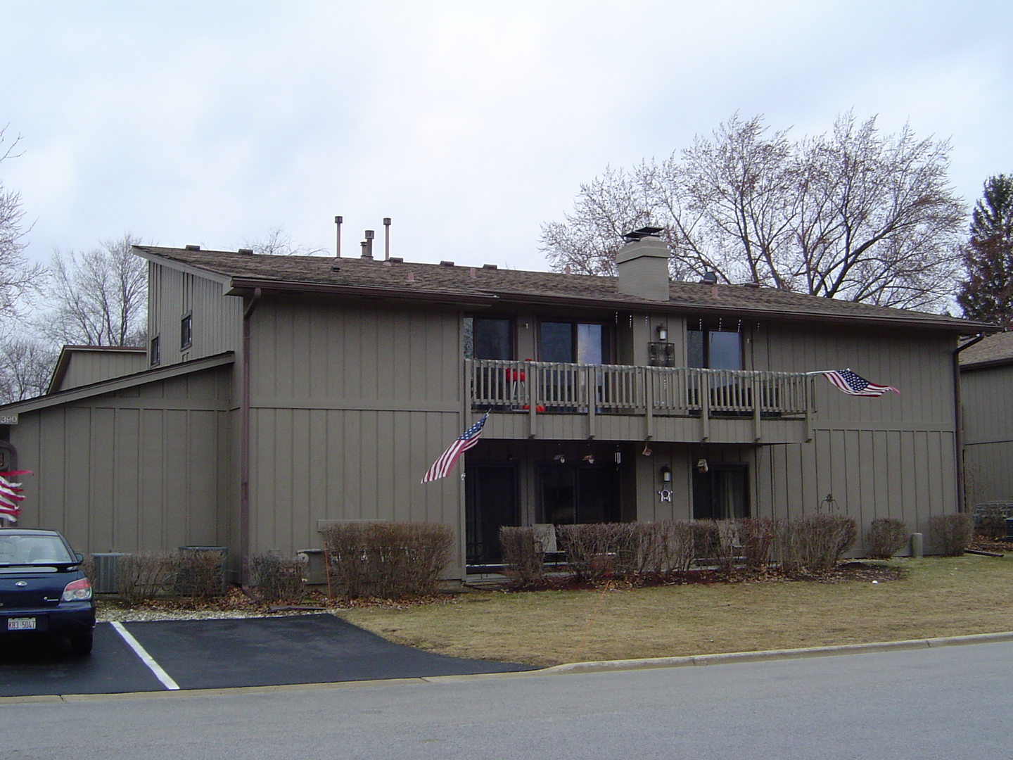 29w390 Emerald Green Drive H Property Photo