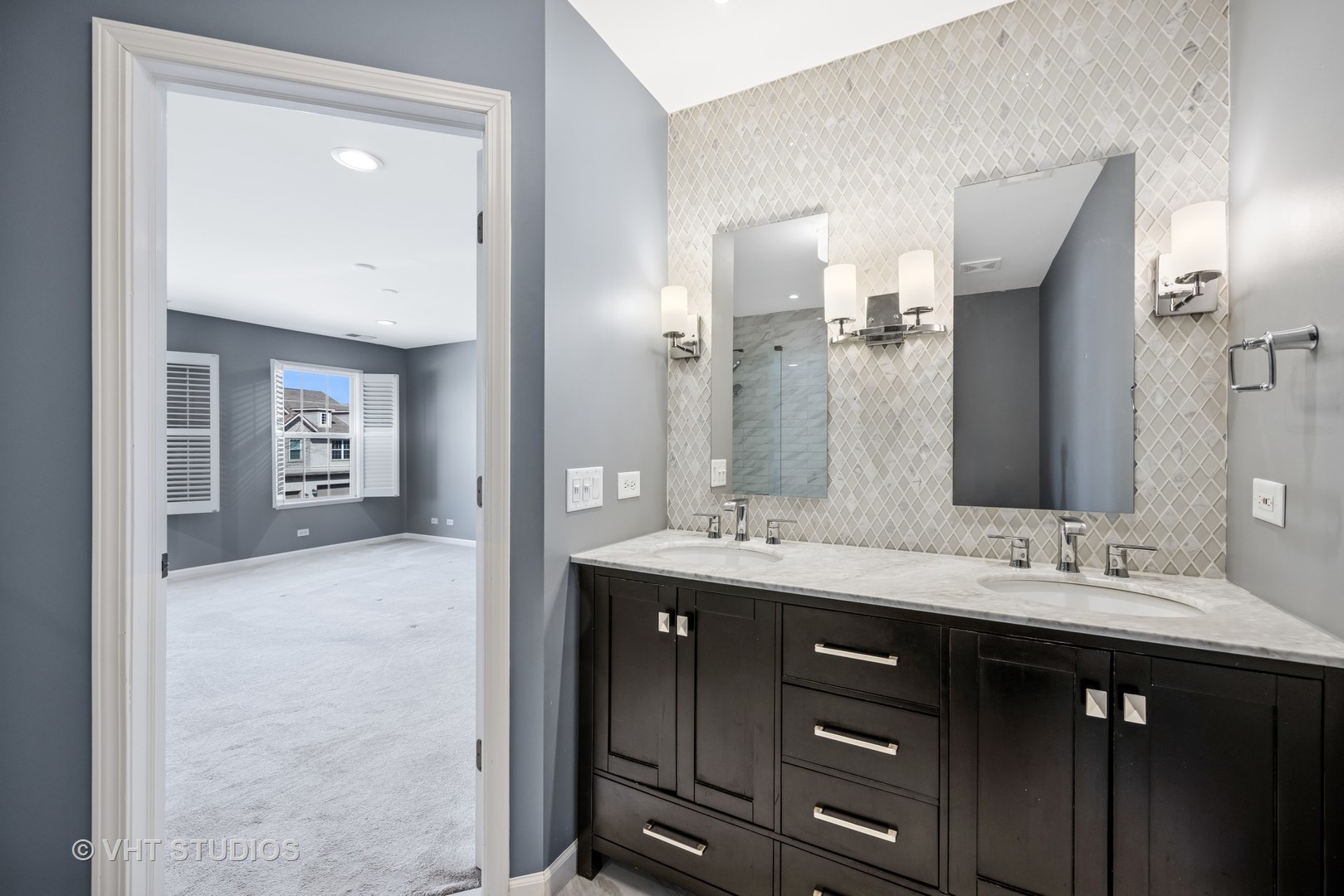 2703 Cobblestone Drive B Property Photo 9