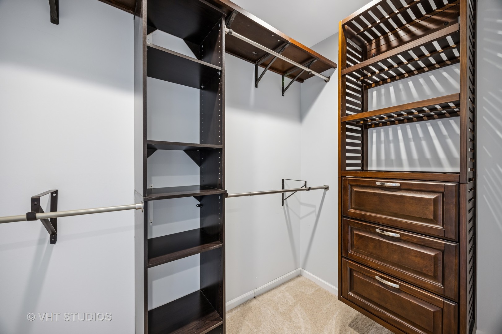2703 Cobblestone Drive B Property Photo 13