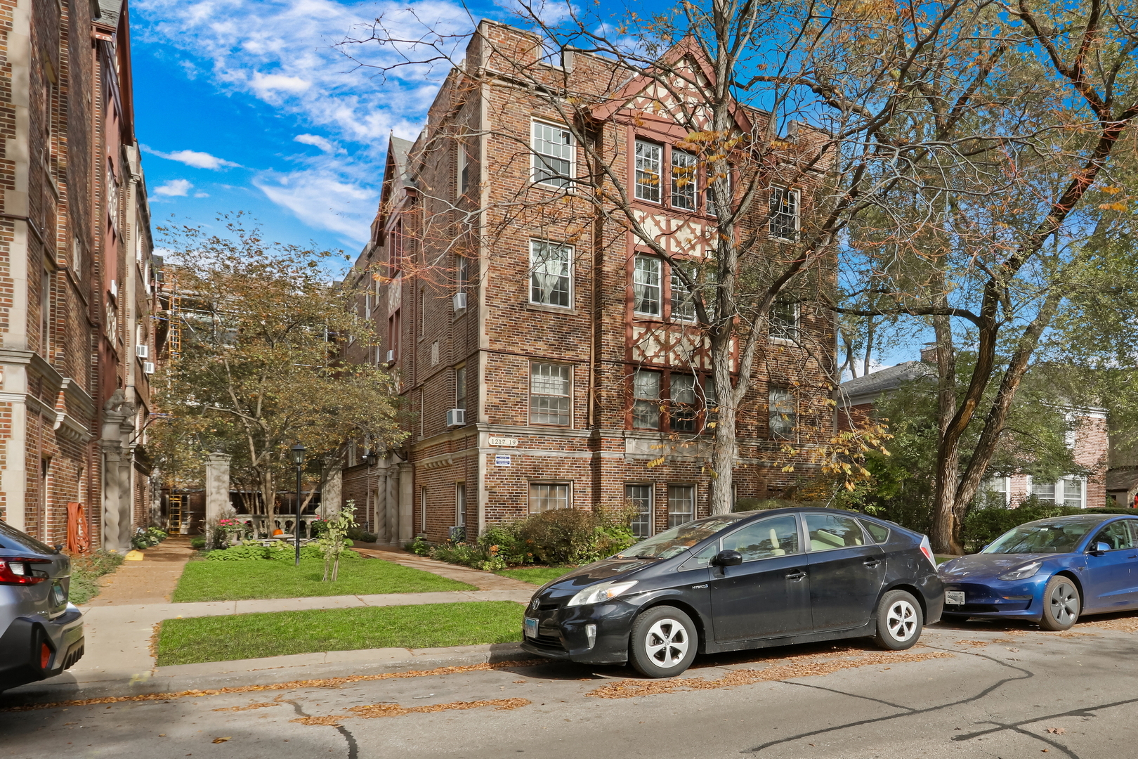 1217 Hull Ter Property Photo