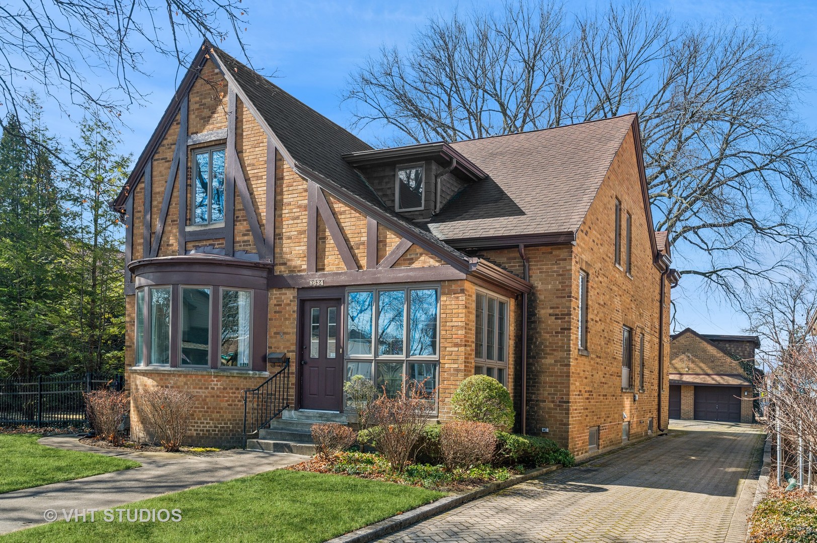8634 School Street Property Photo 1