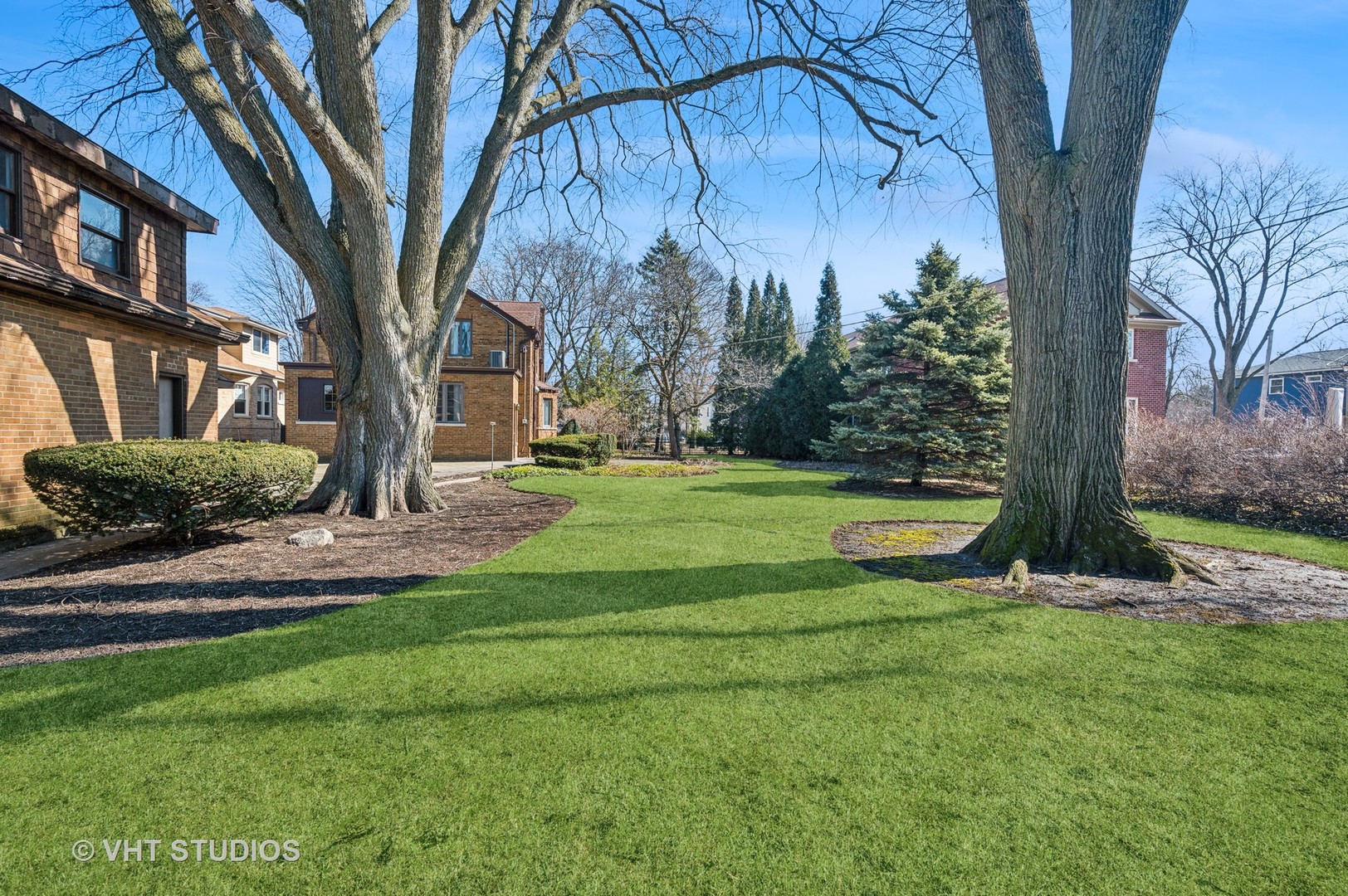 8634 School Street Property Photo 4
