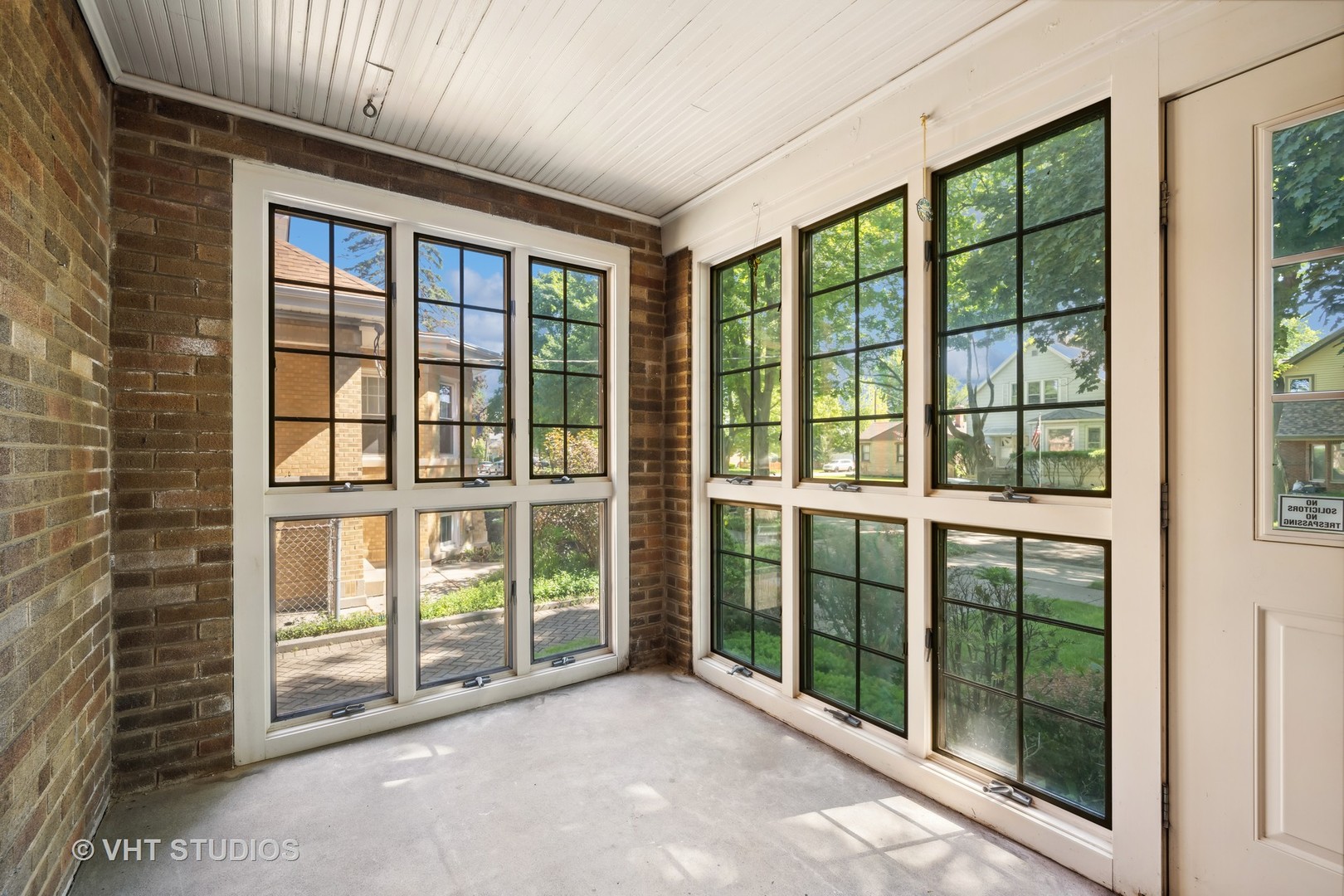 8634 School Street Property Photo 5