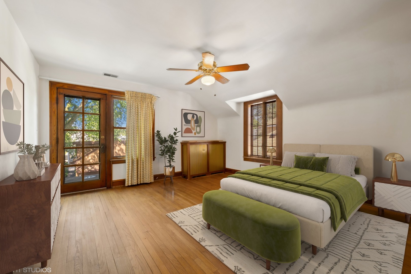 8634 School Street Property Photo 15