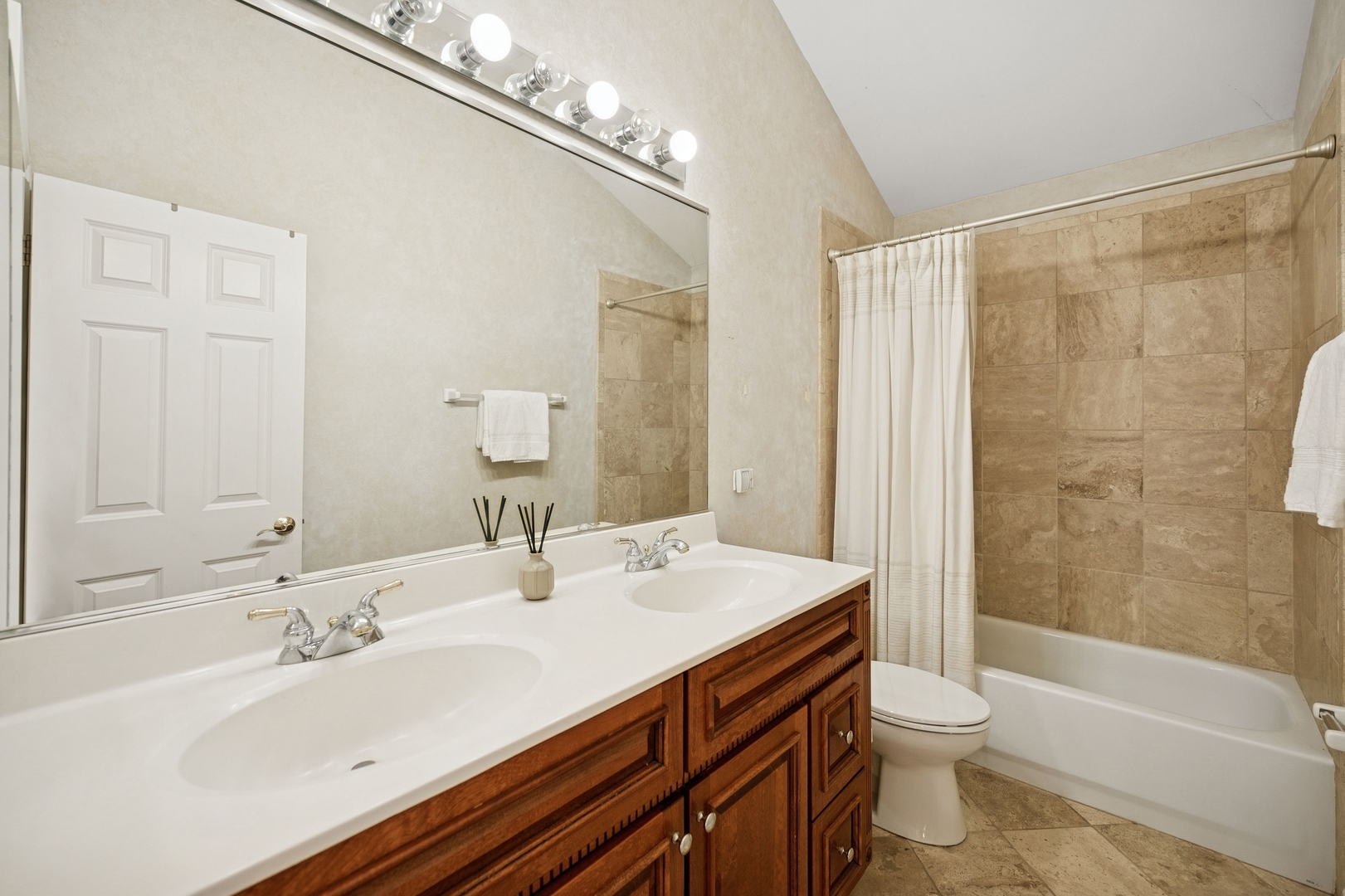 1725 Annapolis Drive Property Photo 24