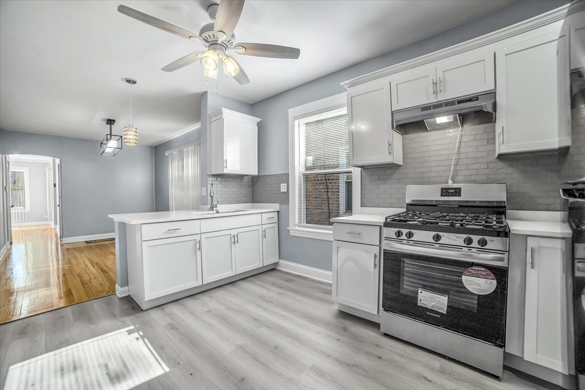 1810 N Luna Avenue Property Photo 11