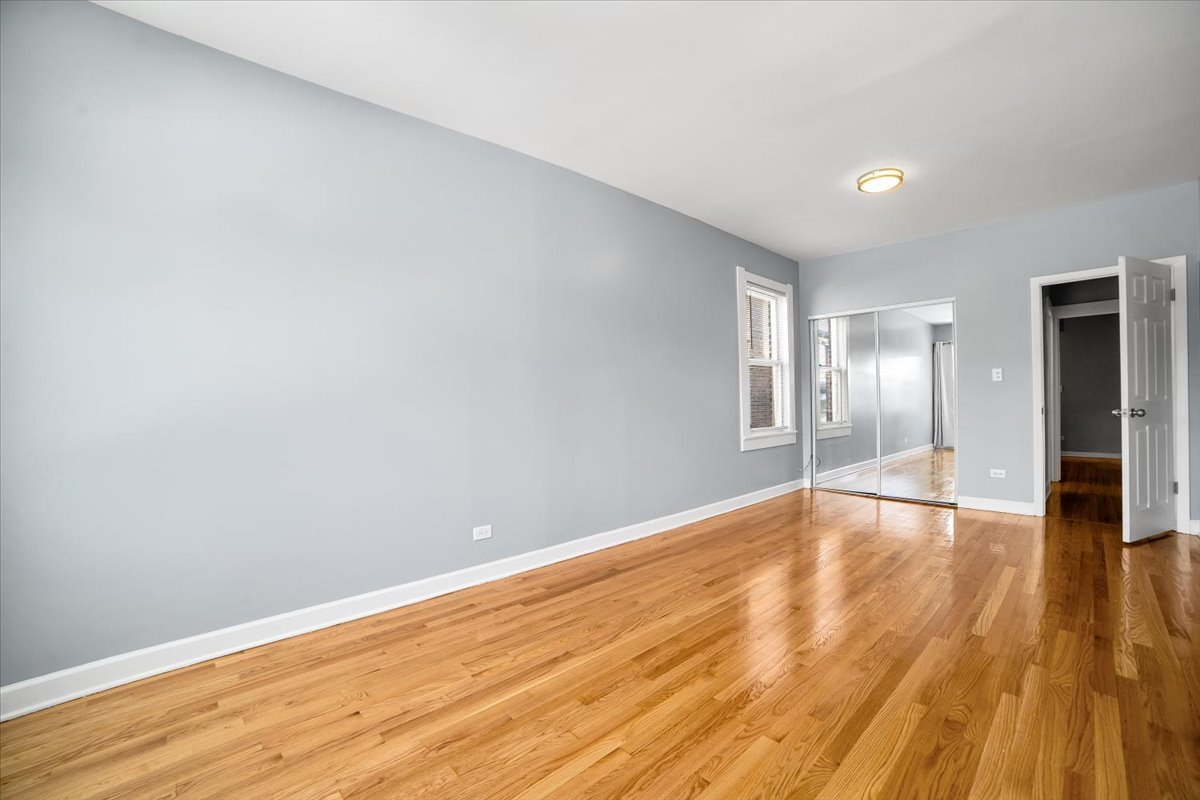 1810 N Luna Avenue Property Photo 17