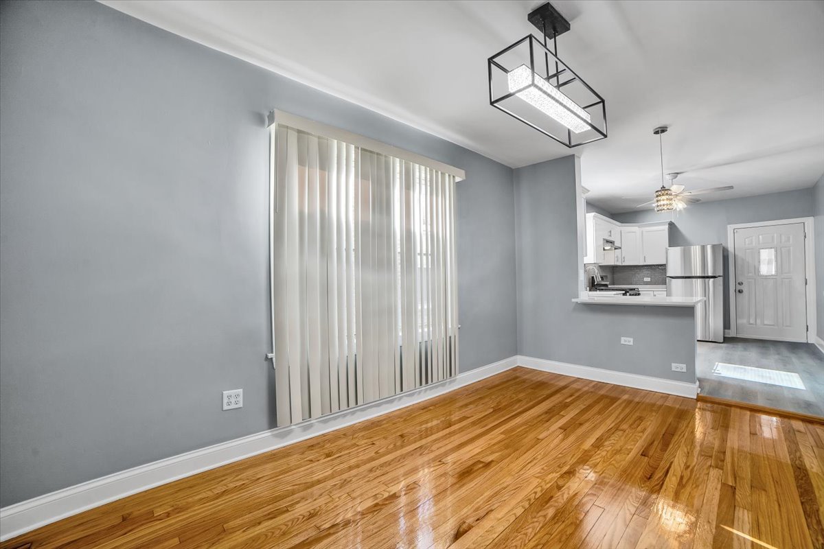 1810 N Luna Avenue Property Photo 18