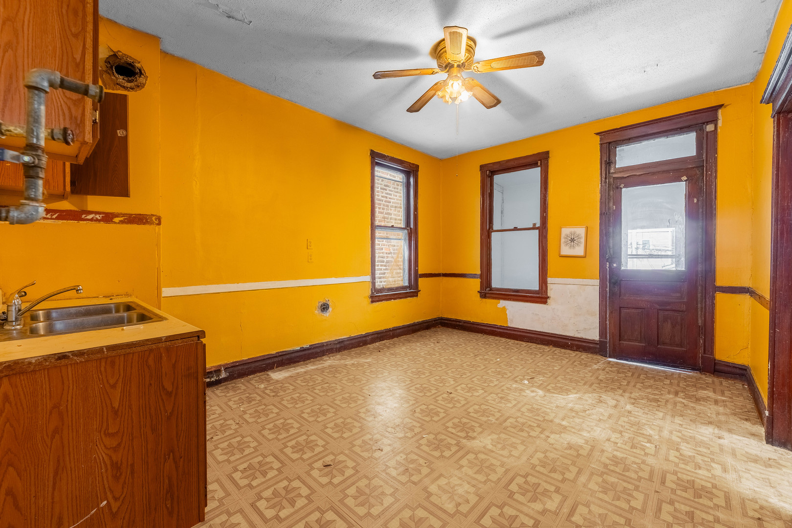 2244 S Drake Avenue Property Photo 5