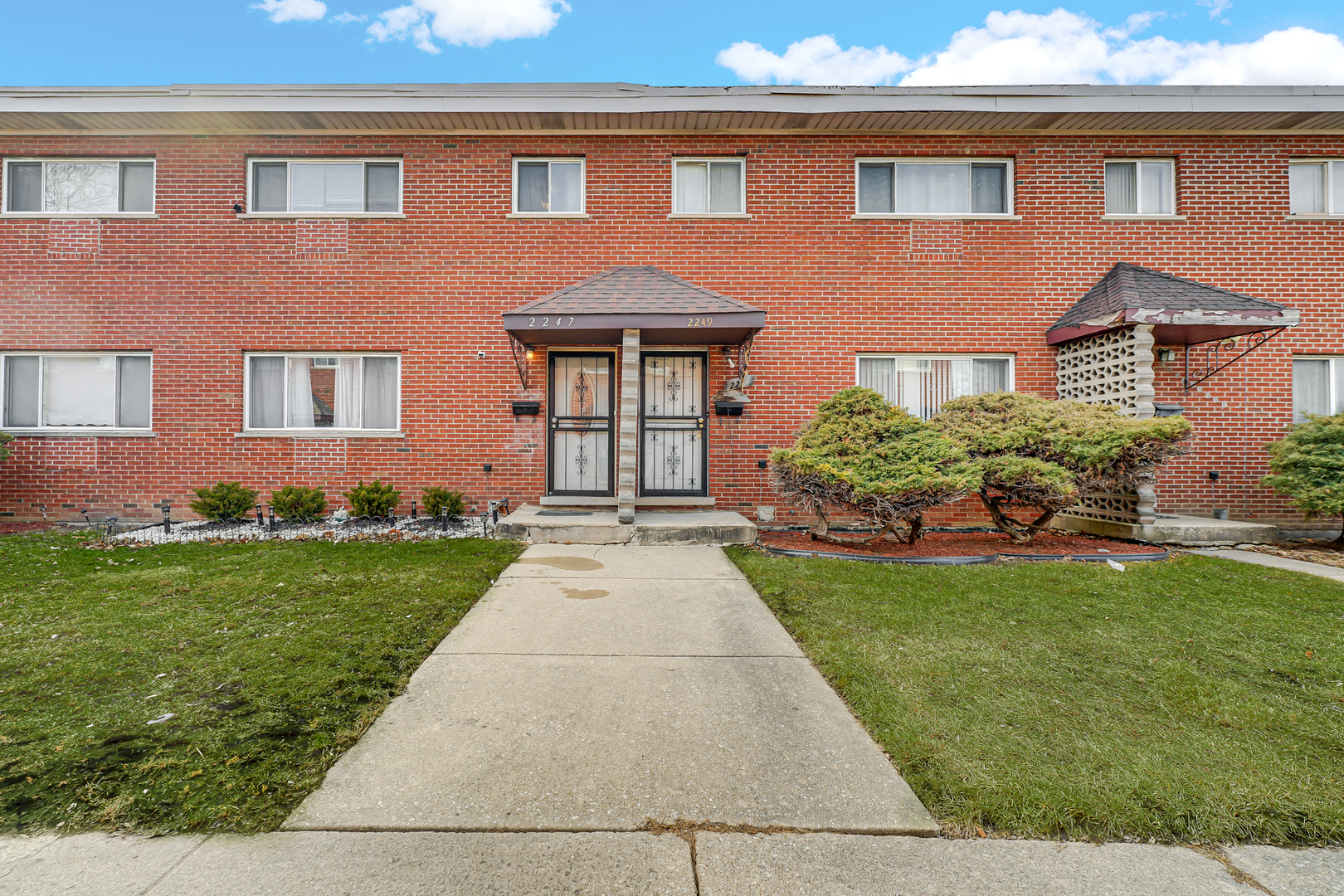 2247 171st Street Property Photo