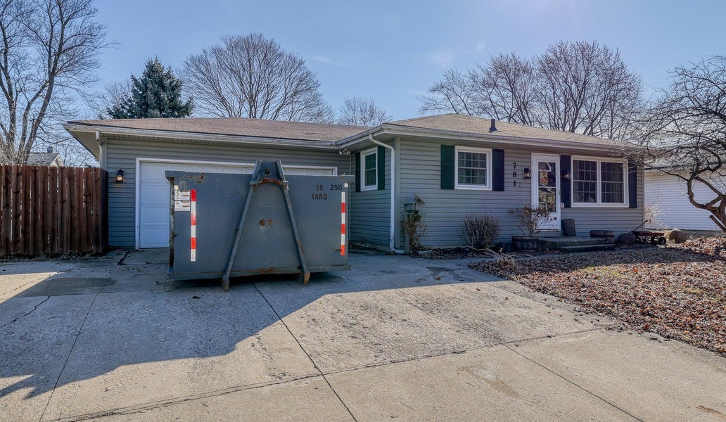 781 Sherwood Avenue Property Photo