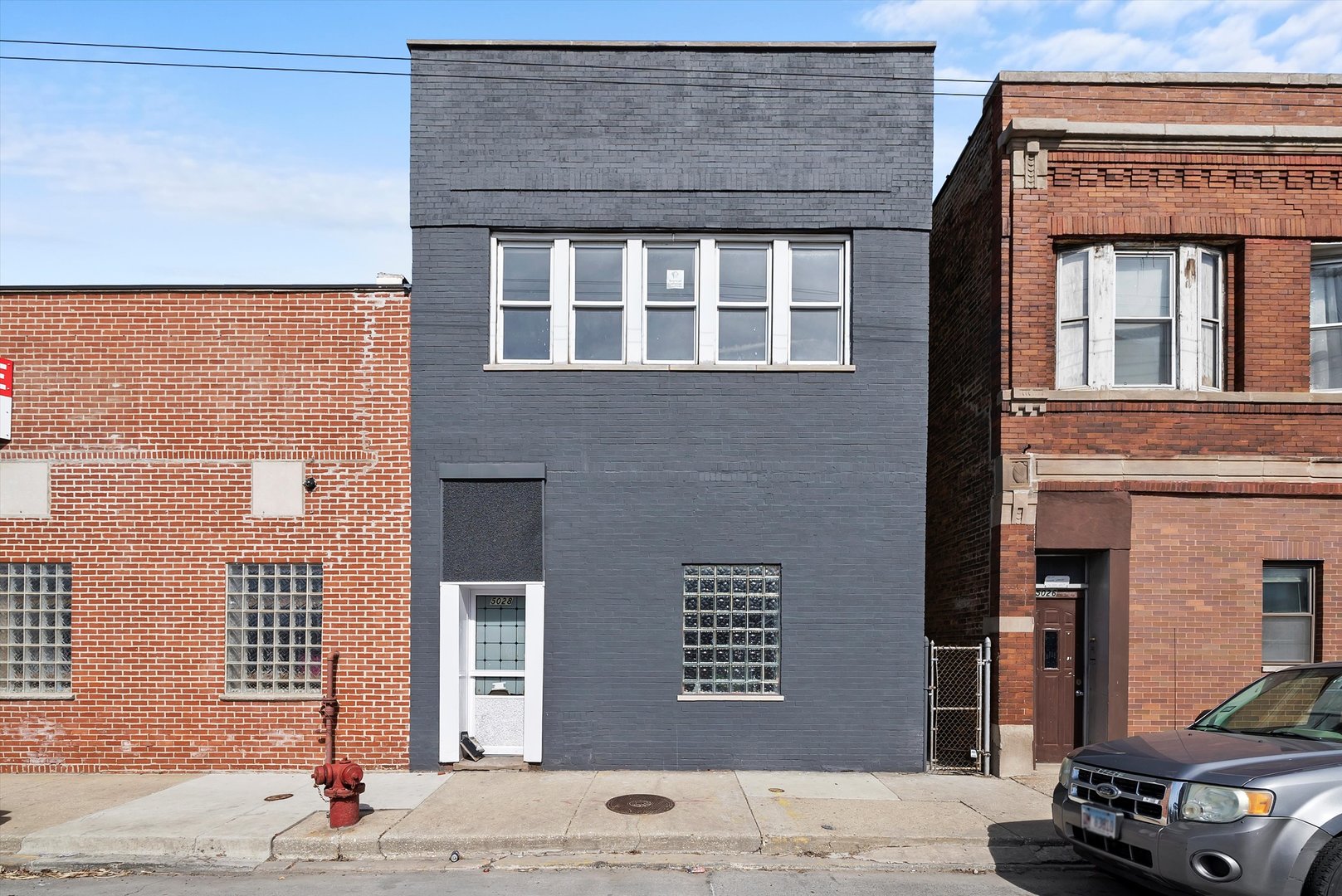 5028 W Lawrence Avenue Property Photo