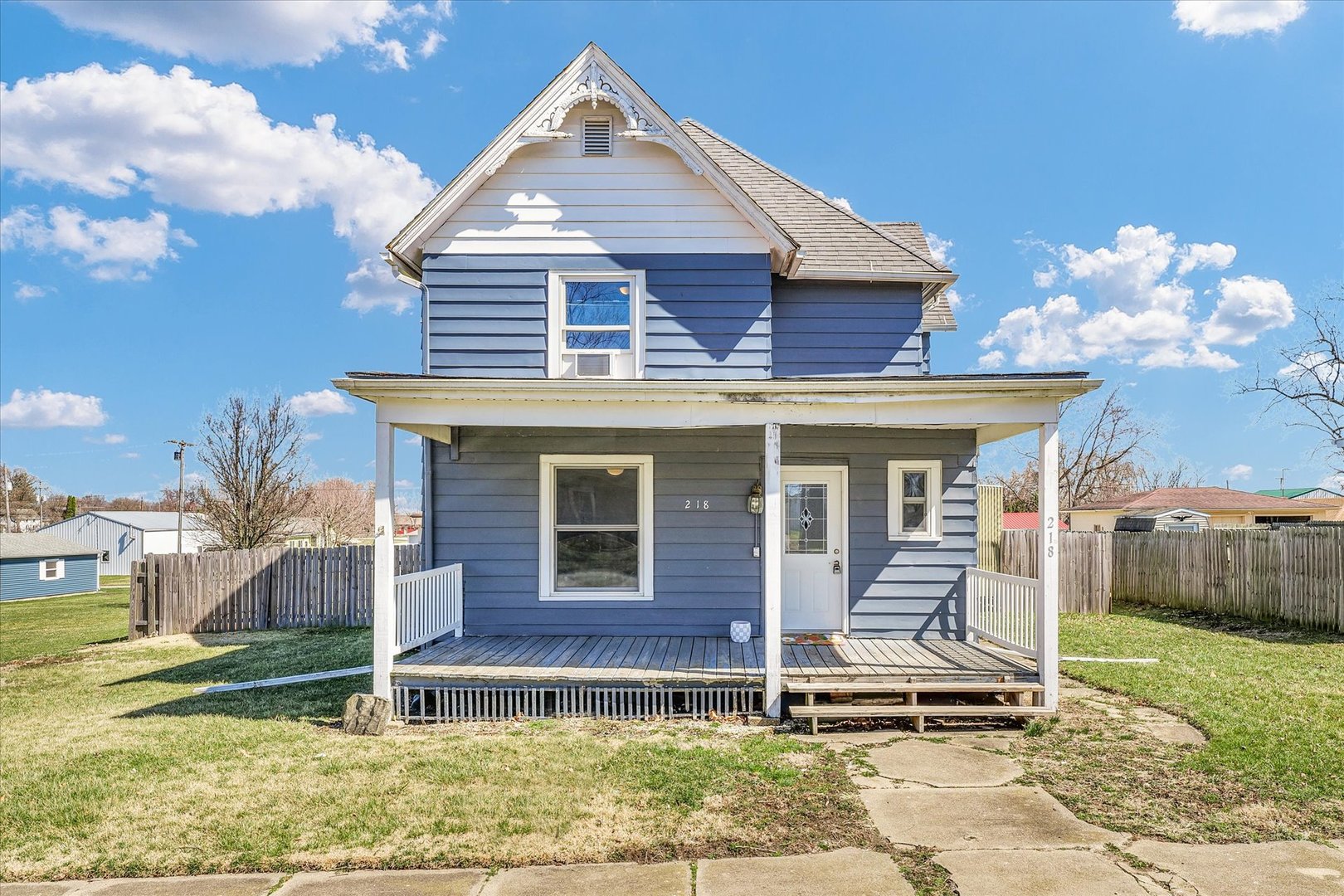 218 S High Street Property Photo