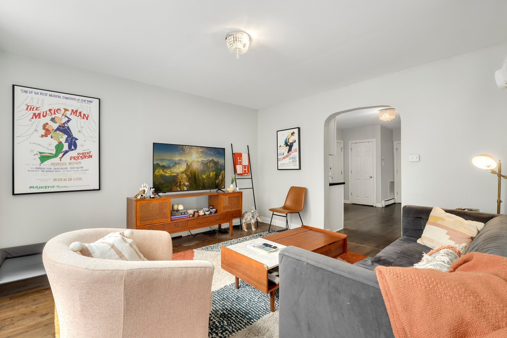 3114 N Clybourn Avenue Property Photo 4