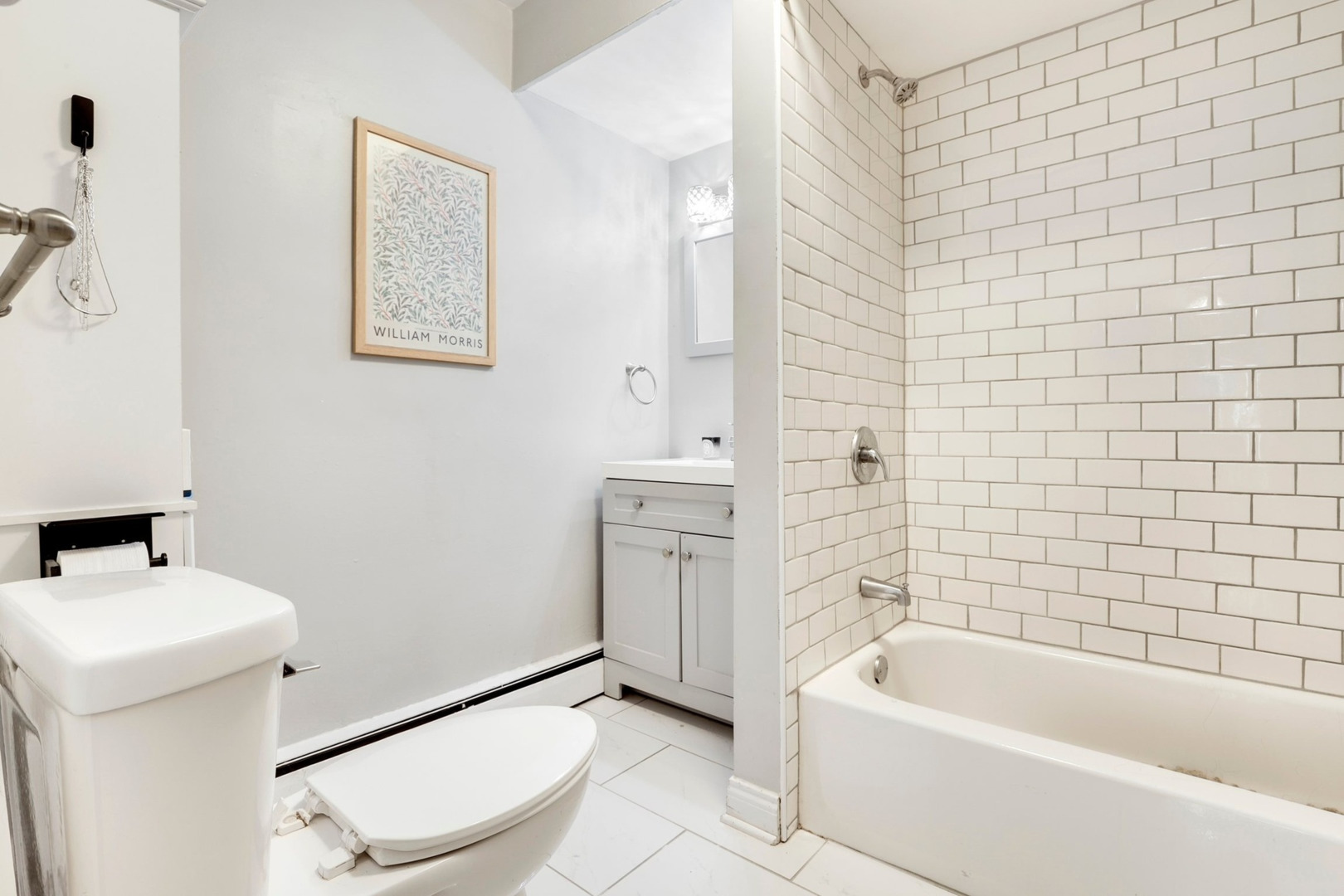 3114 N Clybourn Avenue Property Photo 8
